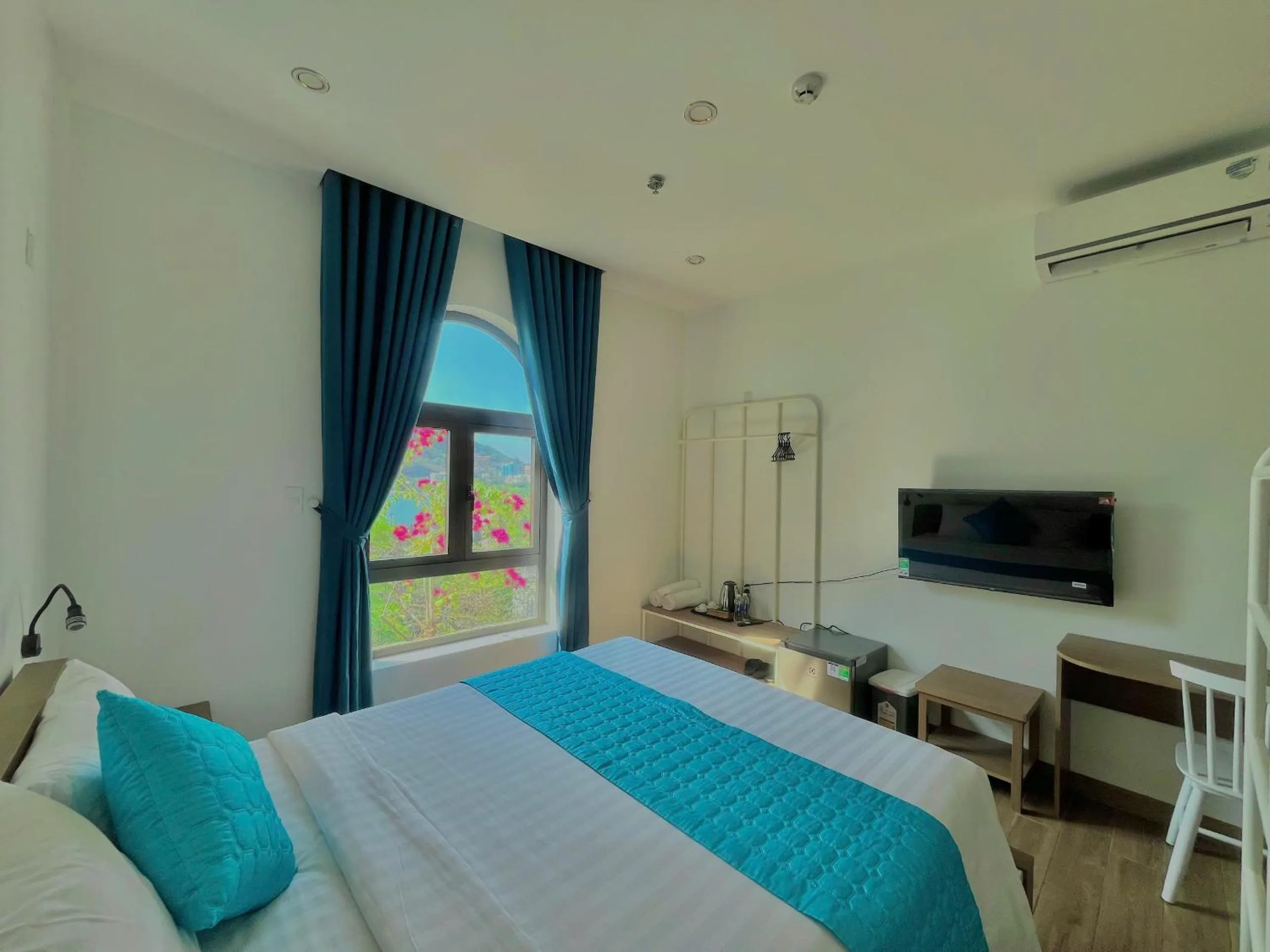 Bed in MONTANA HOMESTAY VUNG TAU