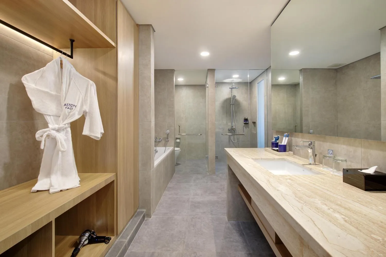 Bathroom in Aston Palu Hotel & Conference Center
