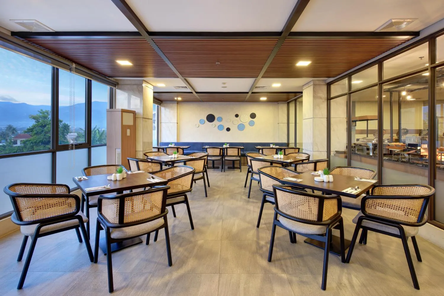 Restaurant/places to eat in Aston Palu Hotel & Conference Center