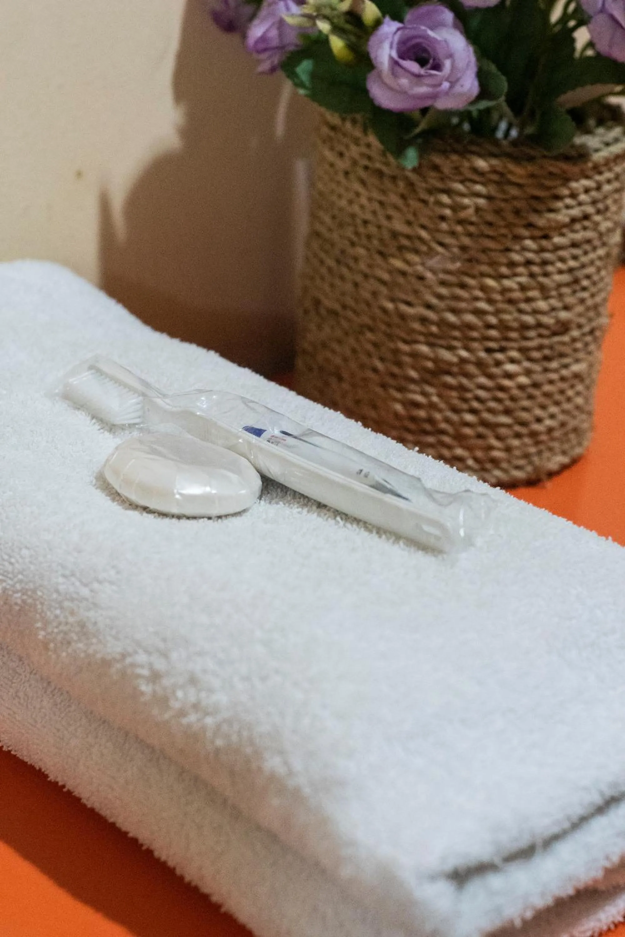 room service in Miraa Guest House & Resto