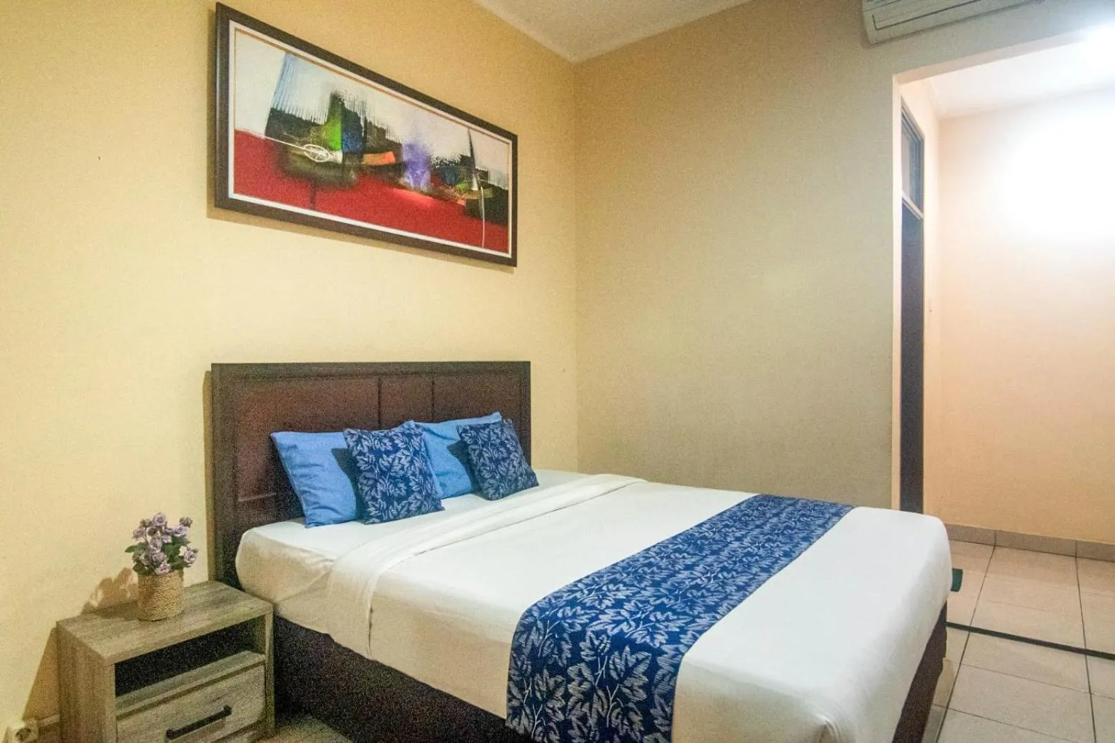 Bedroom, Bed in Miraa Guest House & Resto