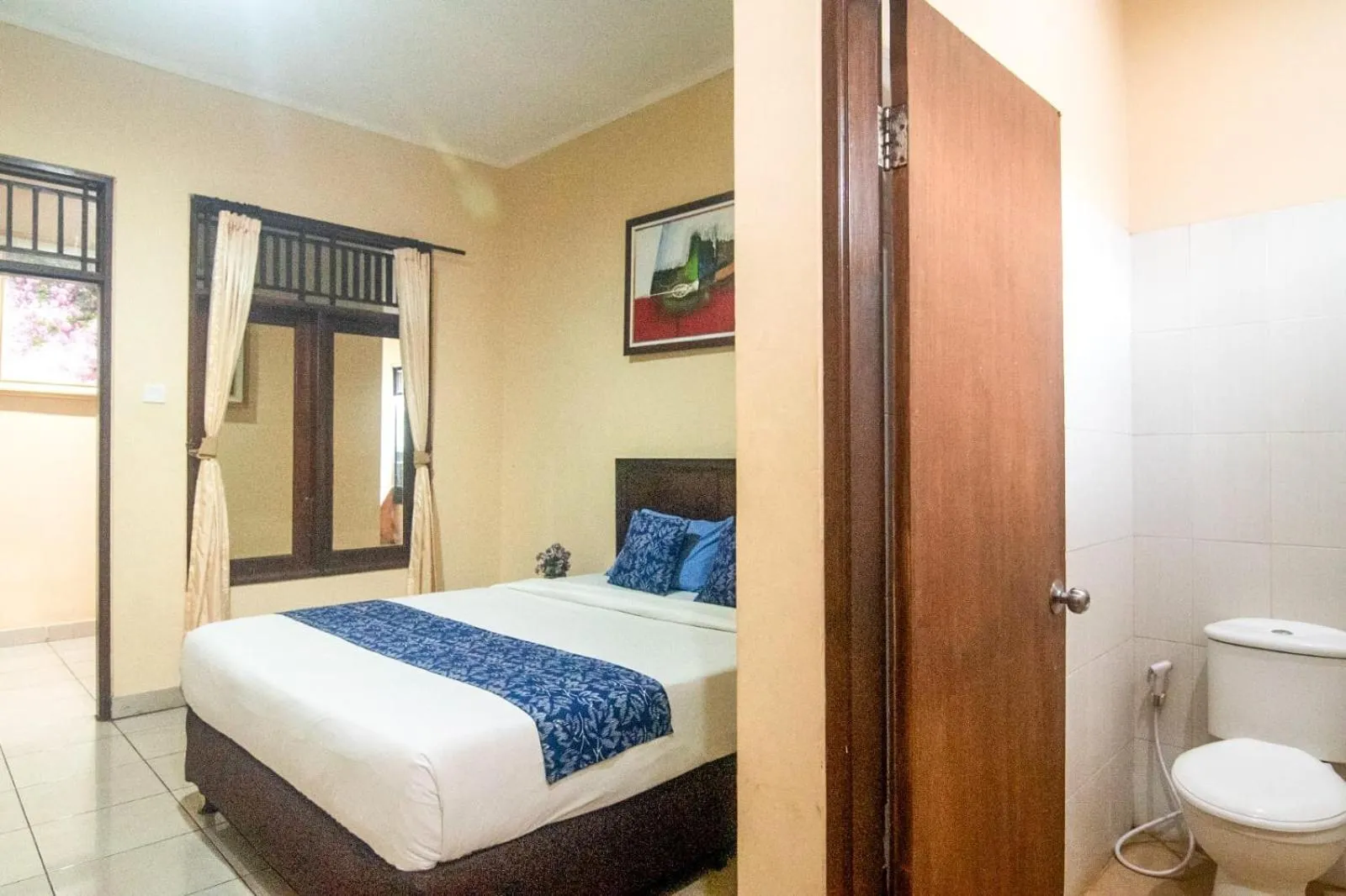 Bedroom, Bed in Miraa Guest House & Resto