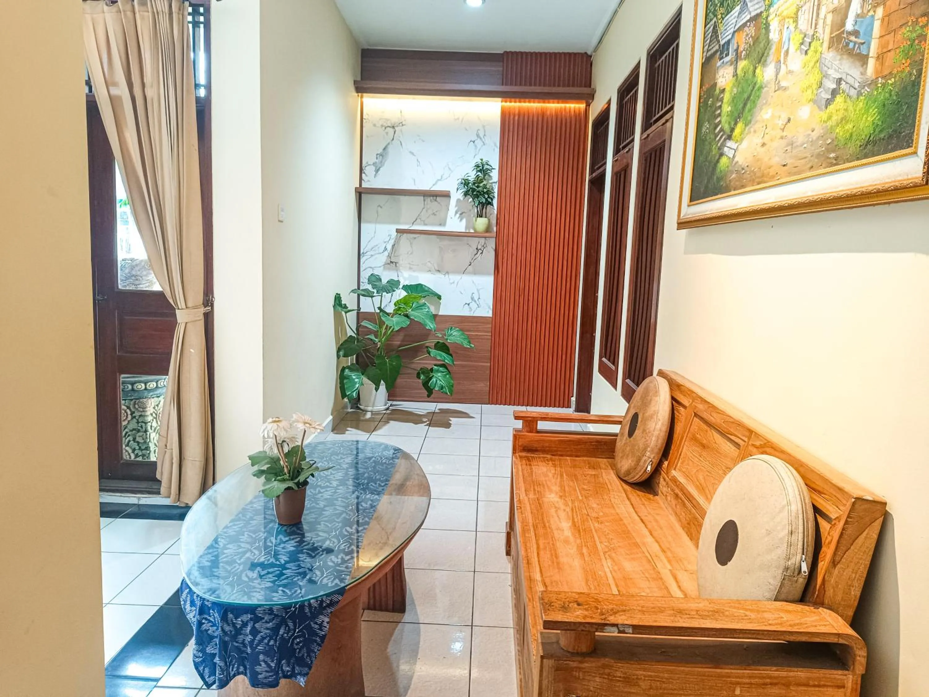 Property building in Miraa Guest House & Resto