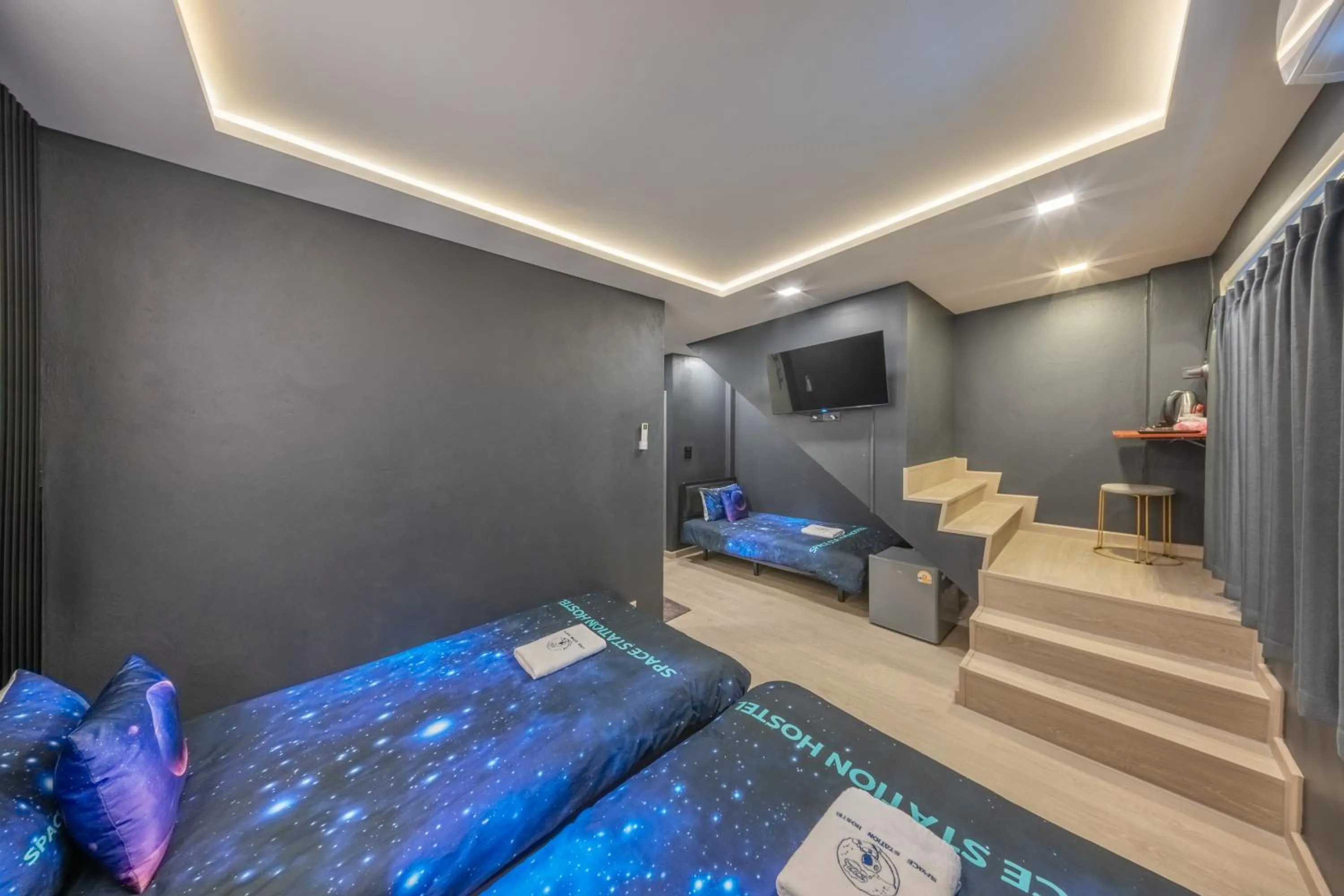 Bed in Space Station Hostel