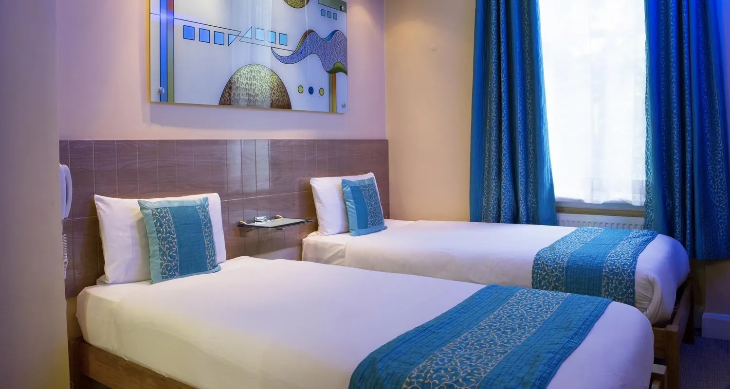 Bed in Westpoint Hotel