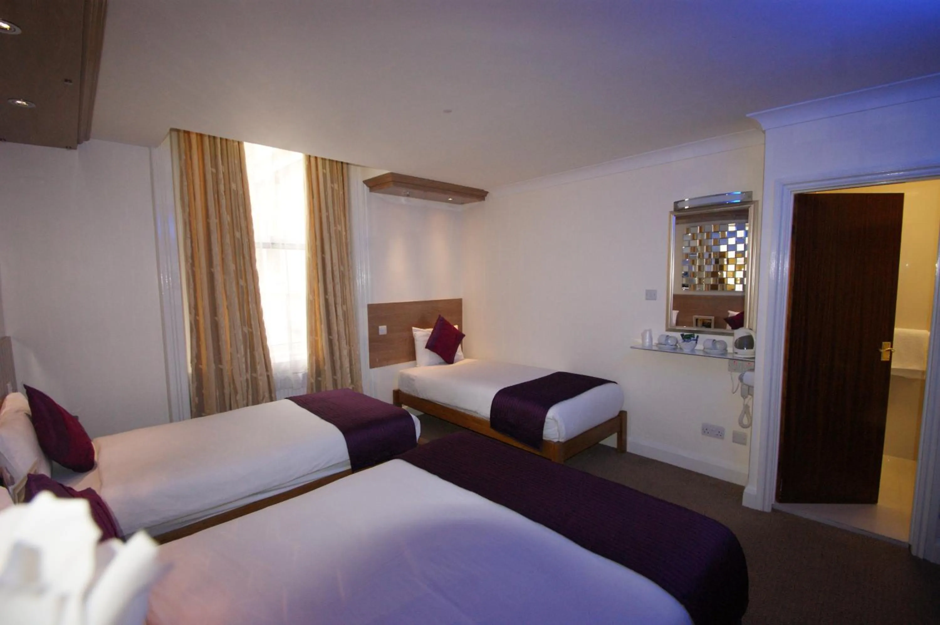 Photo of the whole room, Bed in Westpoint Hotel