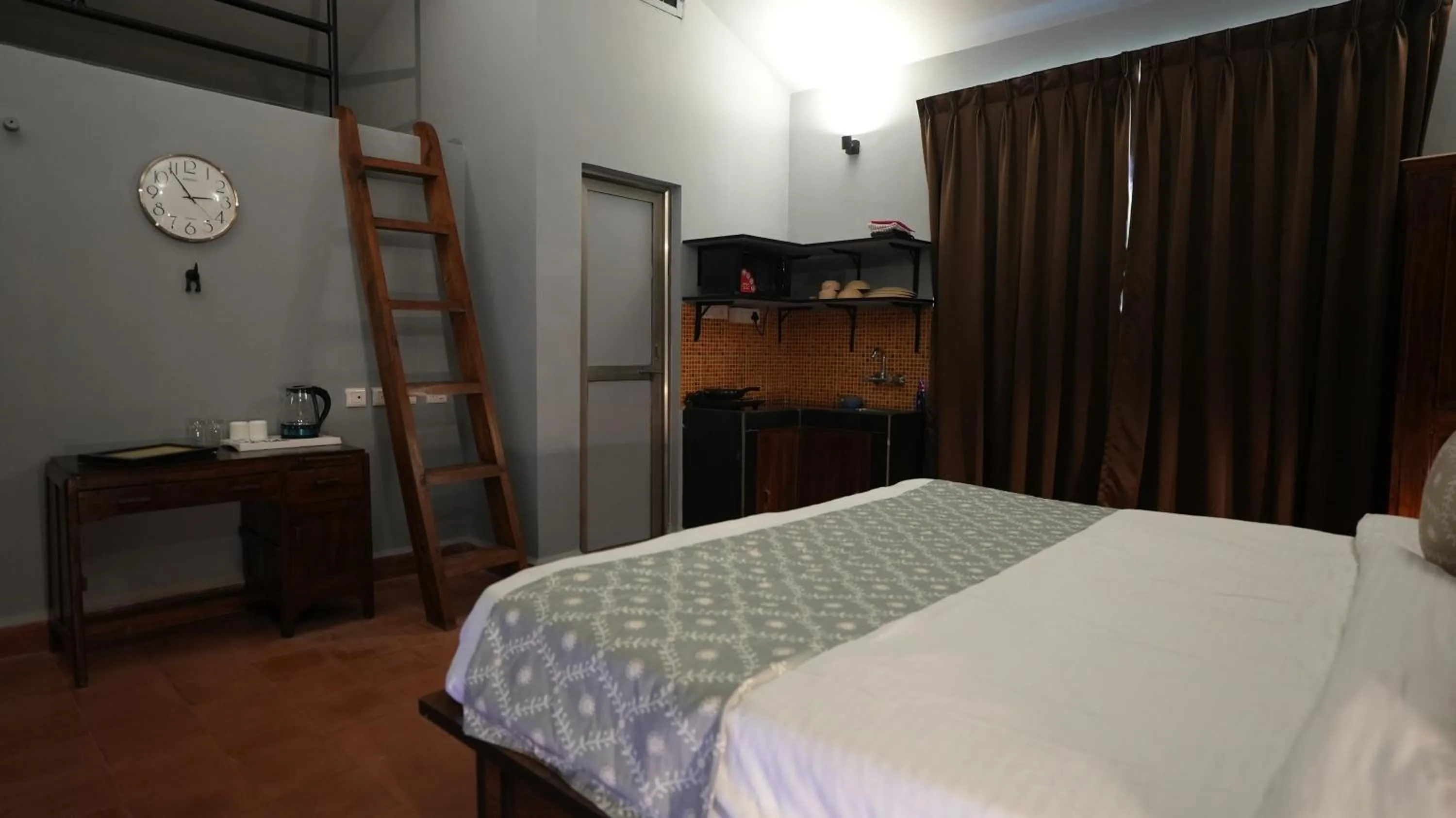 Bed in Sortby Stays, Vagator