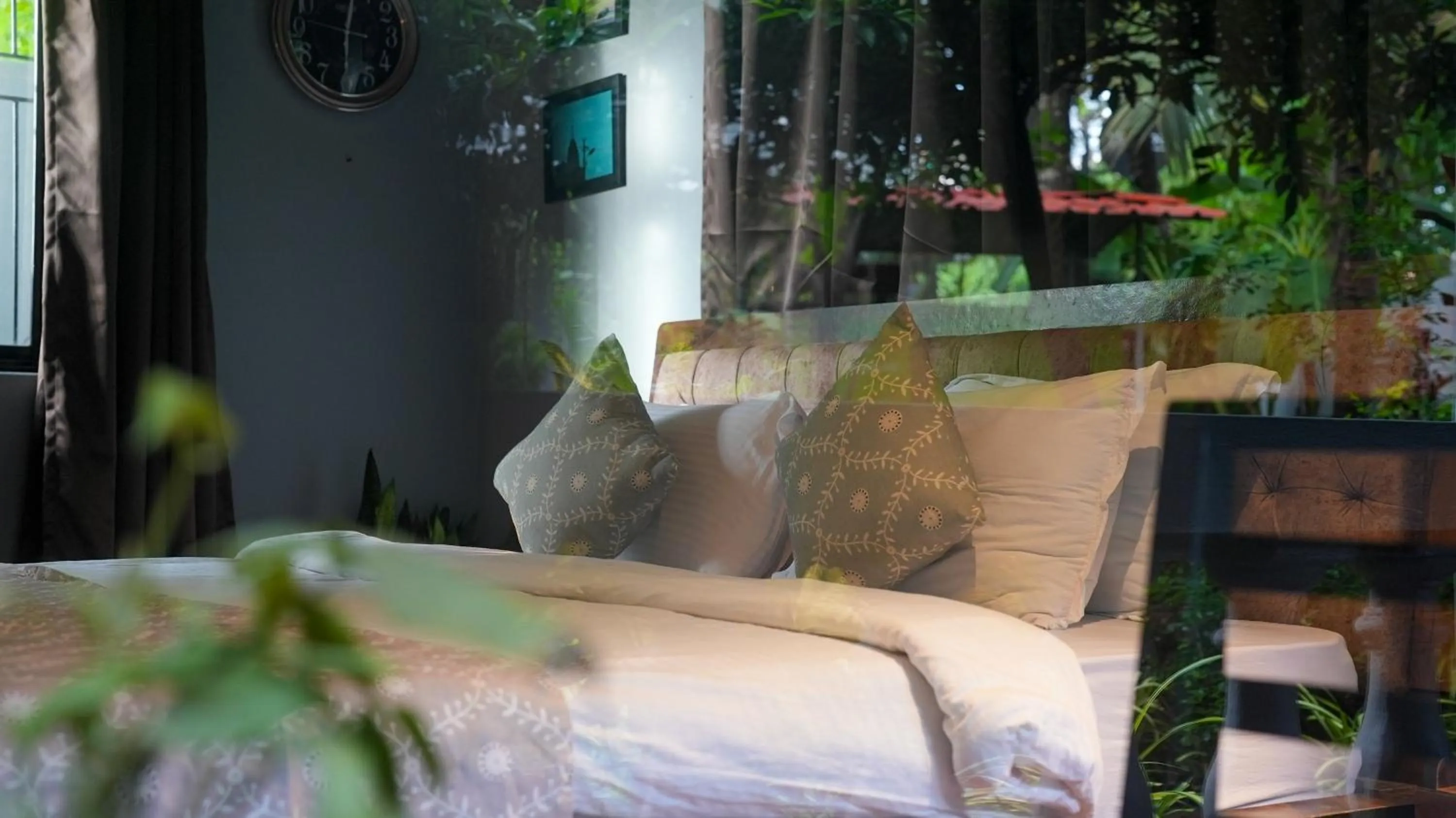 Patio in Sortby Stays, Vagator