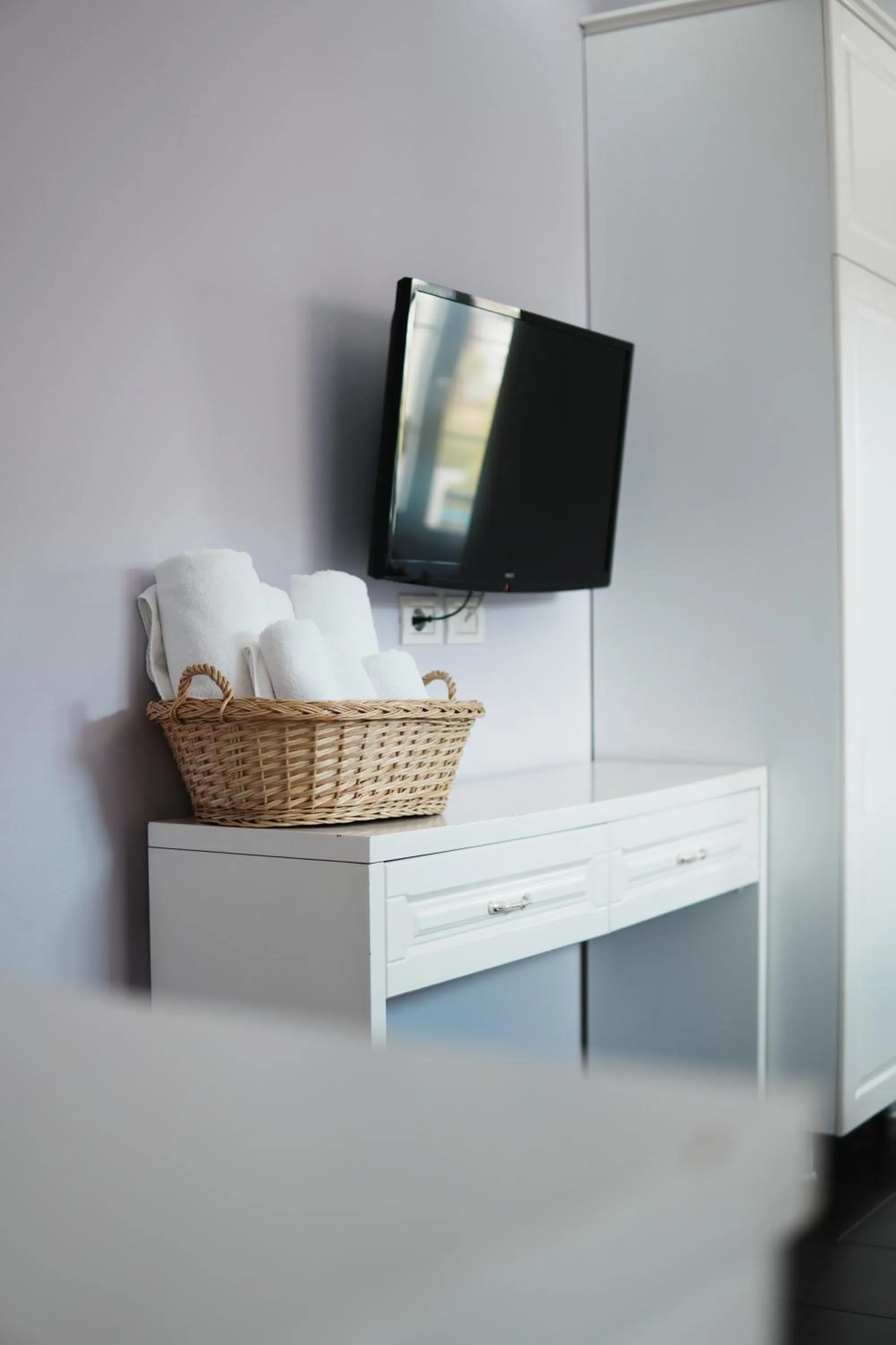 TV and multimedia in Apartments Flower Residence