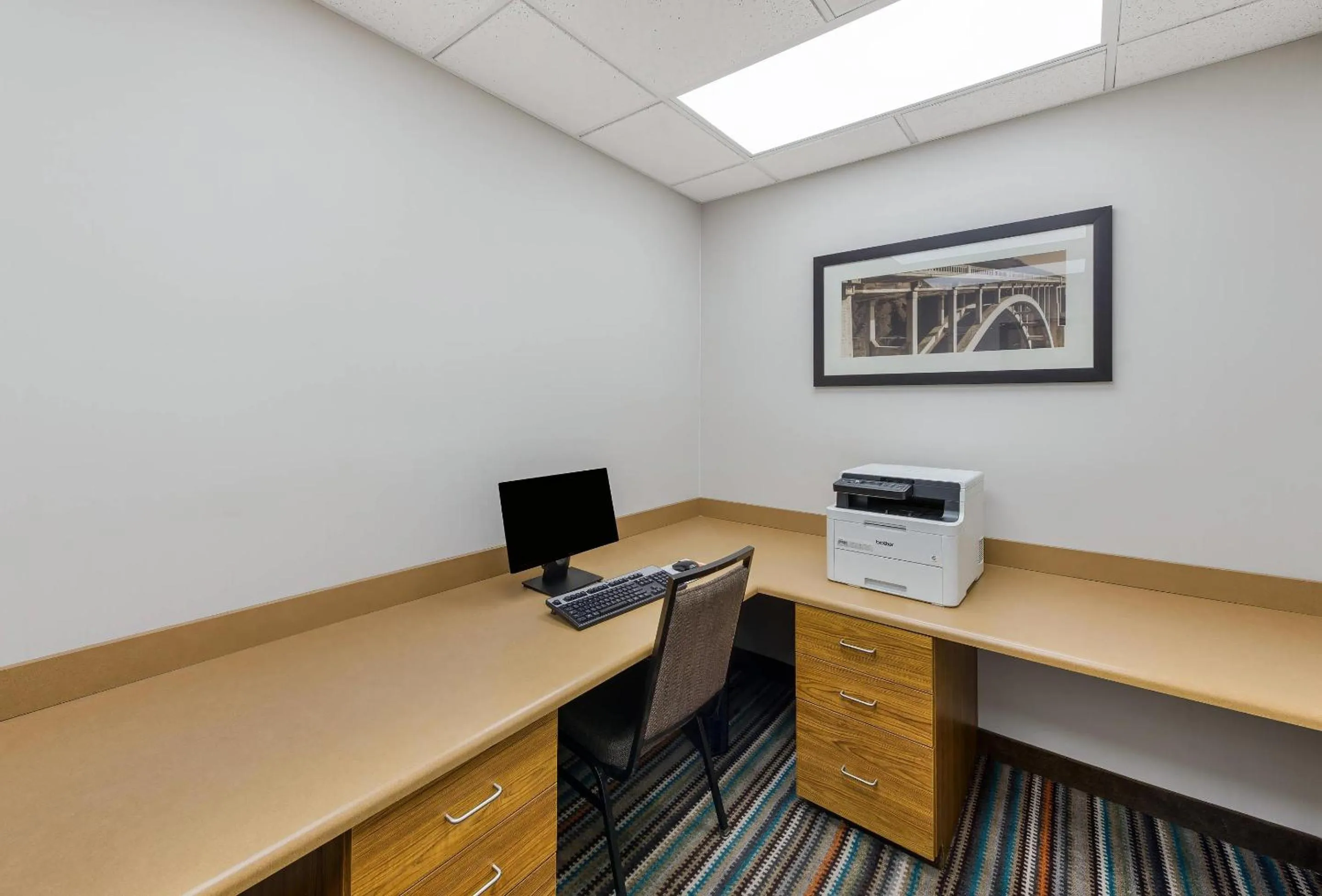 Business facilities in Country Inn & Suites by Radisson, Findlay, OH