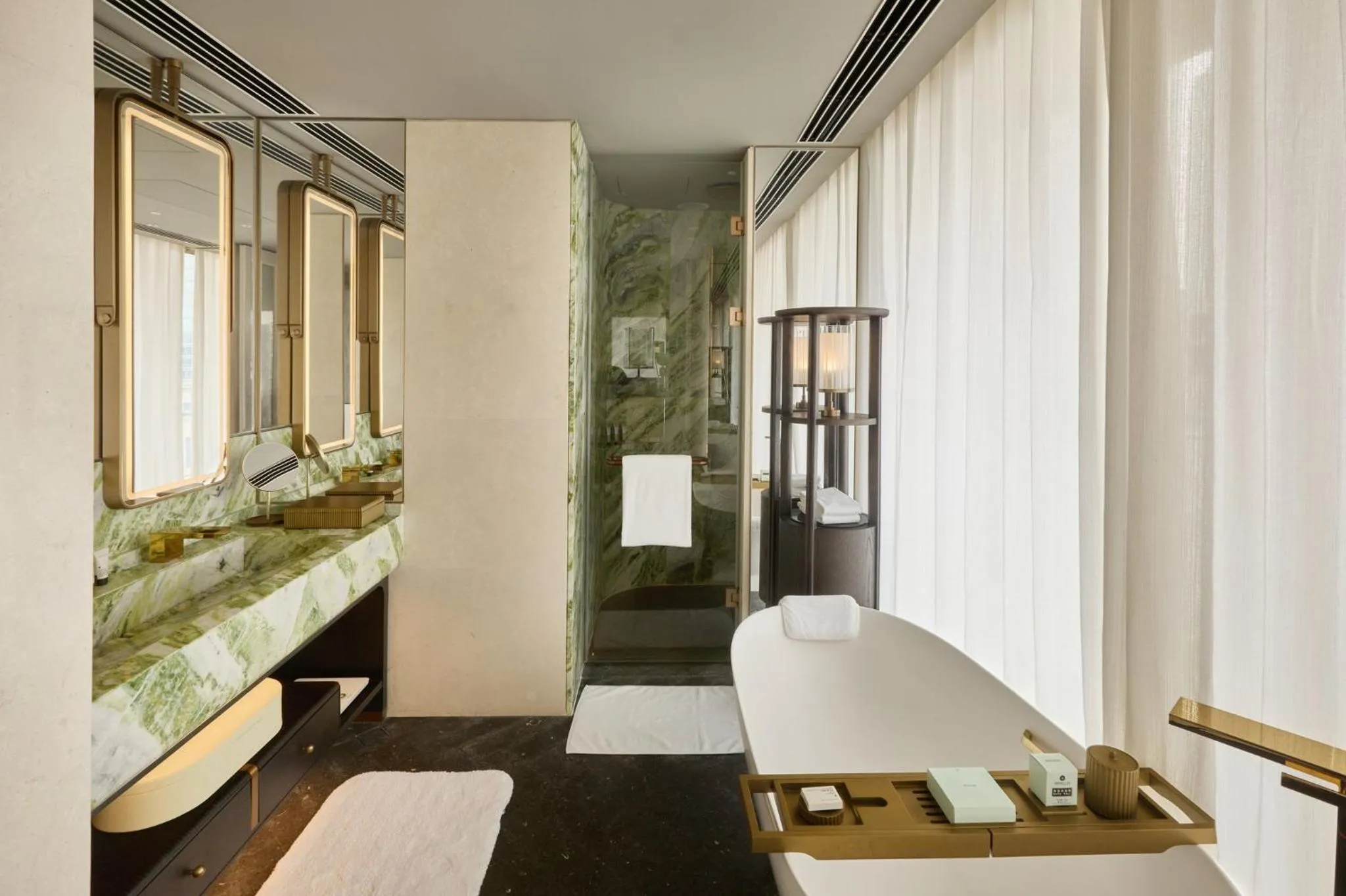 Photo of the whole room, Bed in Regent Shanghai on the Bund