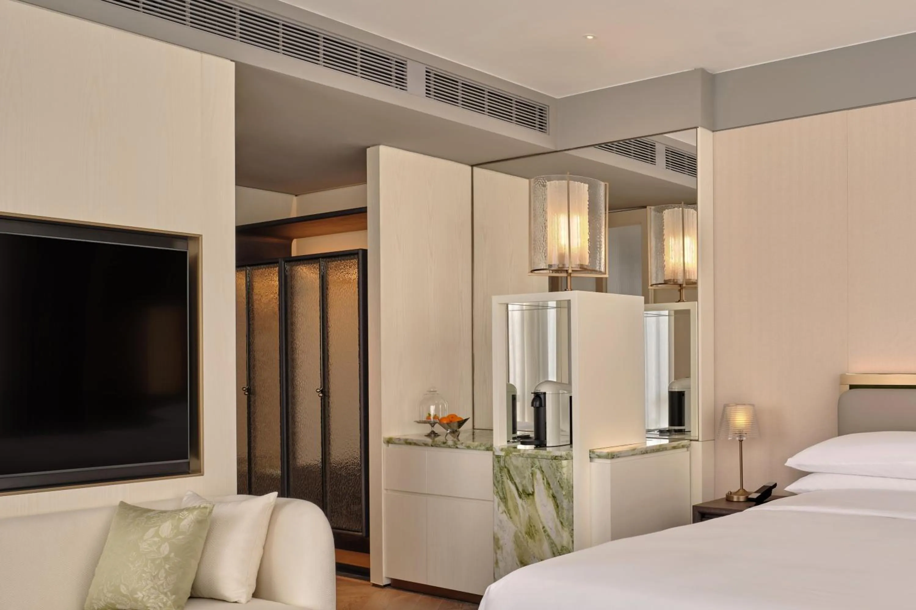 Bedroom, Bed in Regent Shanghai on the Bund