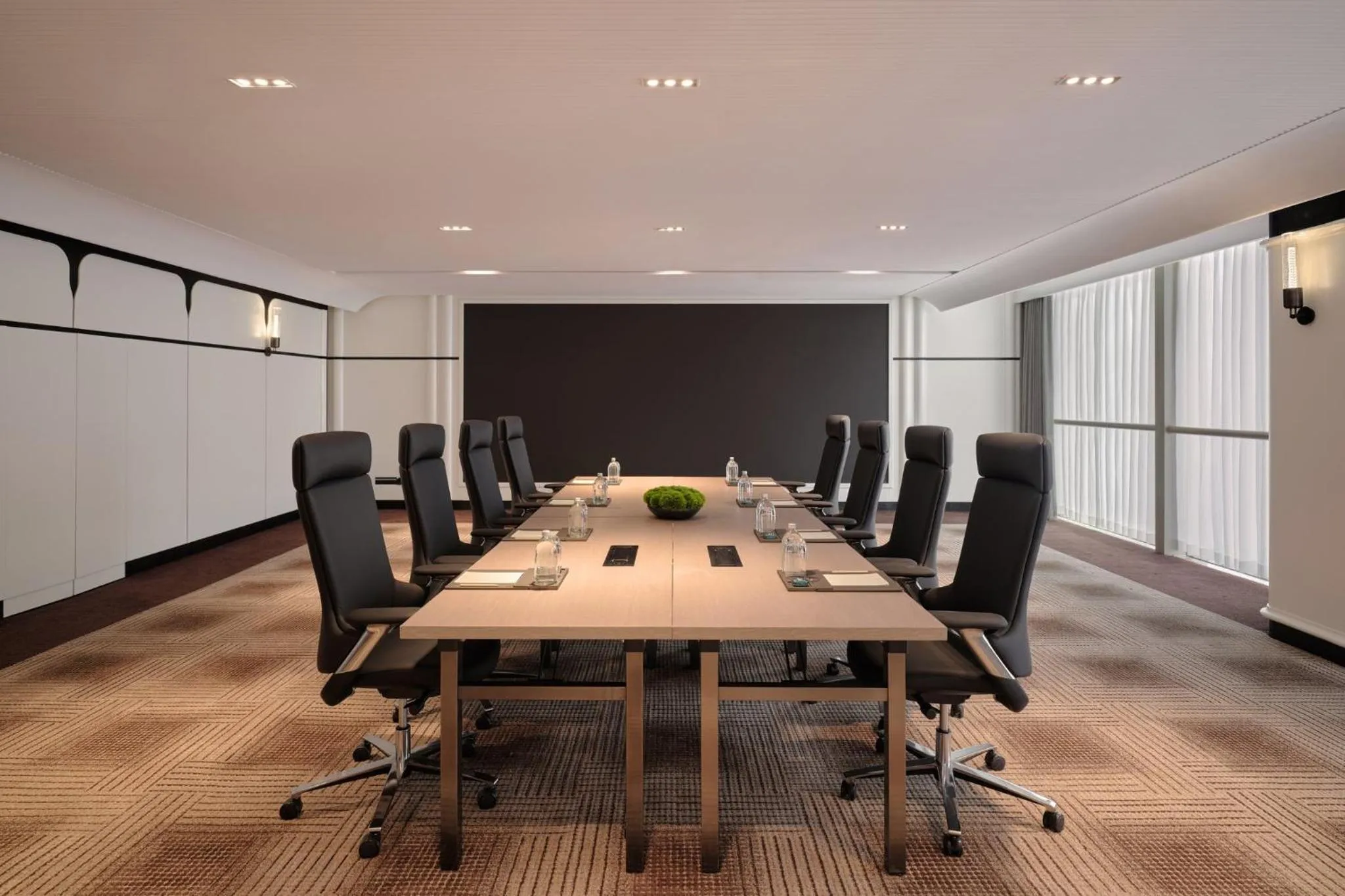 Meeting/conference room in Regent Shanghai on the Bund