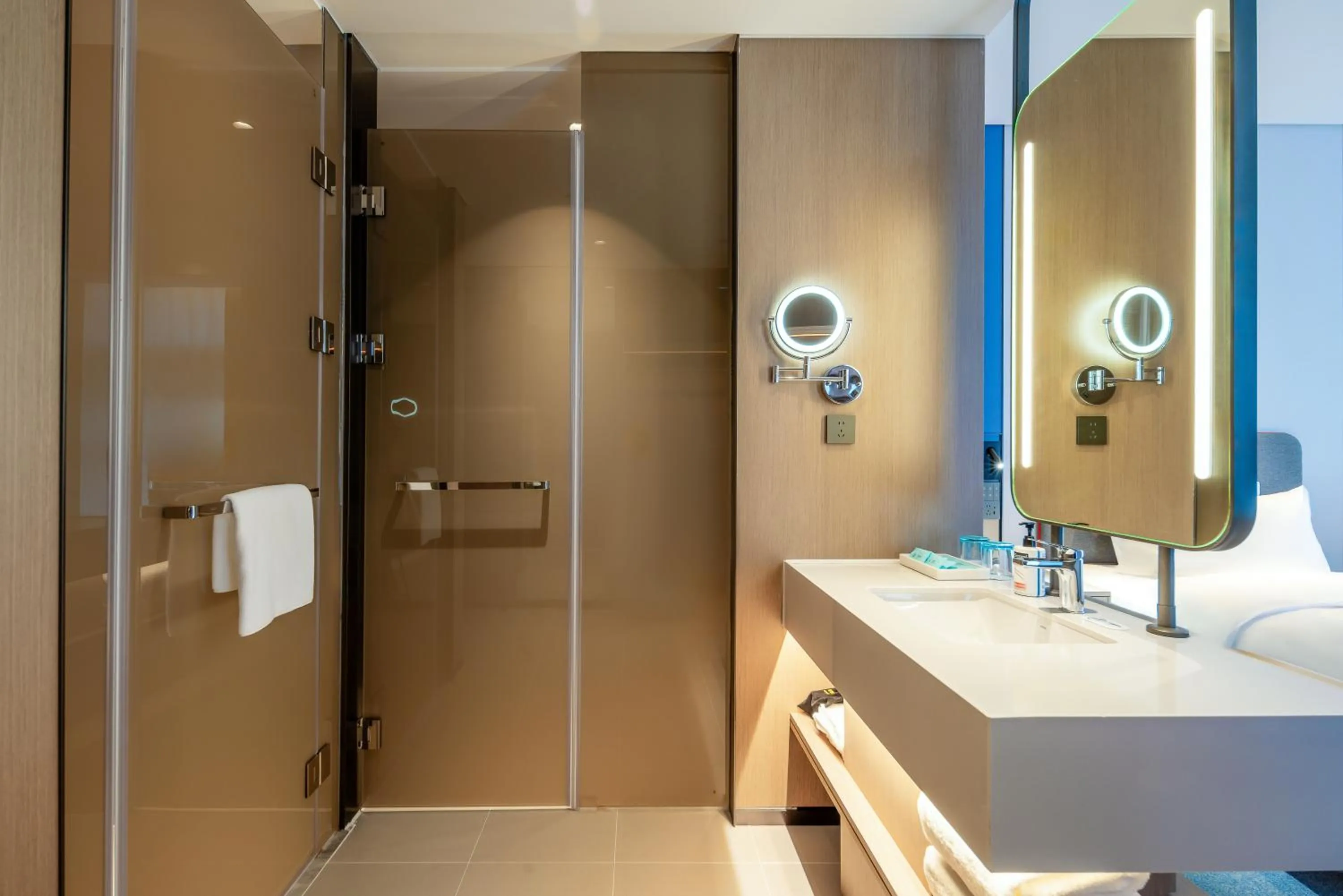 Bathroom in Holiday Inn Express Heze City Center, an IHG Hotel