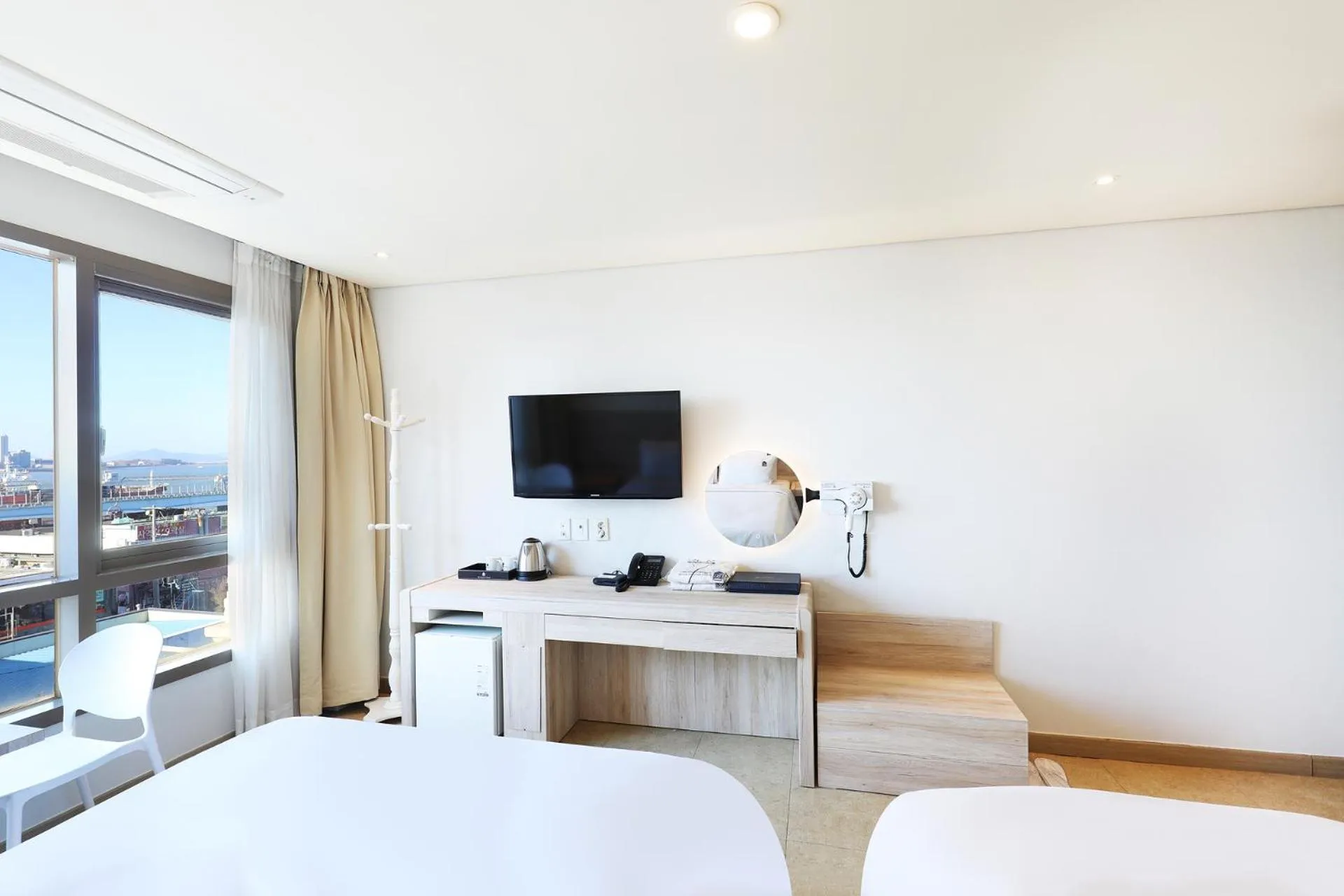 TV and multimedia, Bed in Hotel The Sea Star