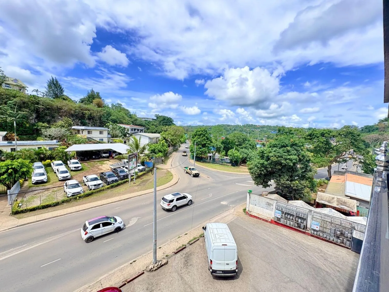 Neighbourhood in Crown Royale Hotel & Lounge