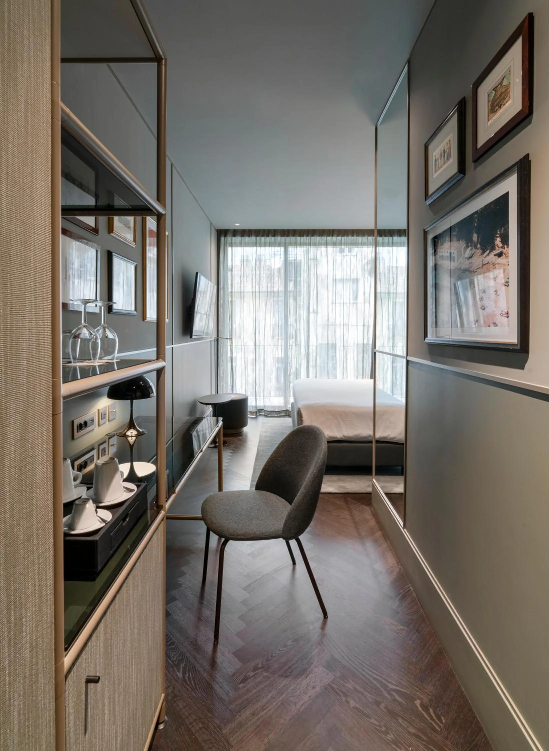 Balcony/Terrace, Bed in Radisson Collection Hotel, Roma Antica