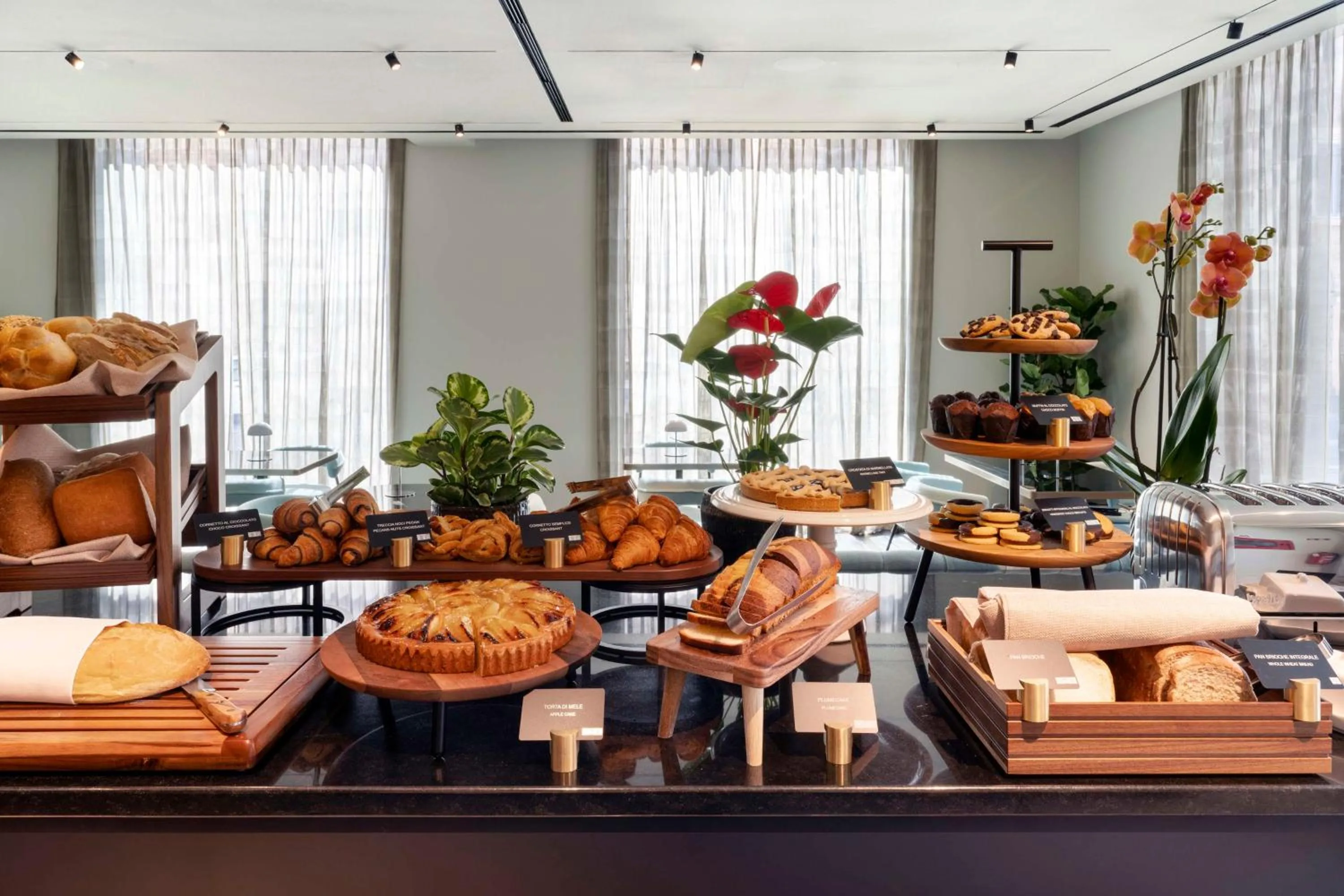 Breakfast in Radisson Collection Hotel, Roma Antica