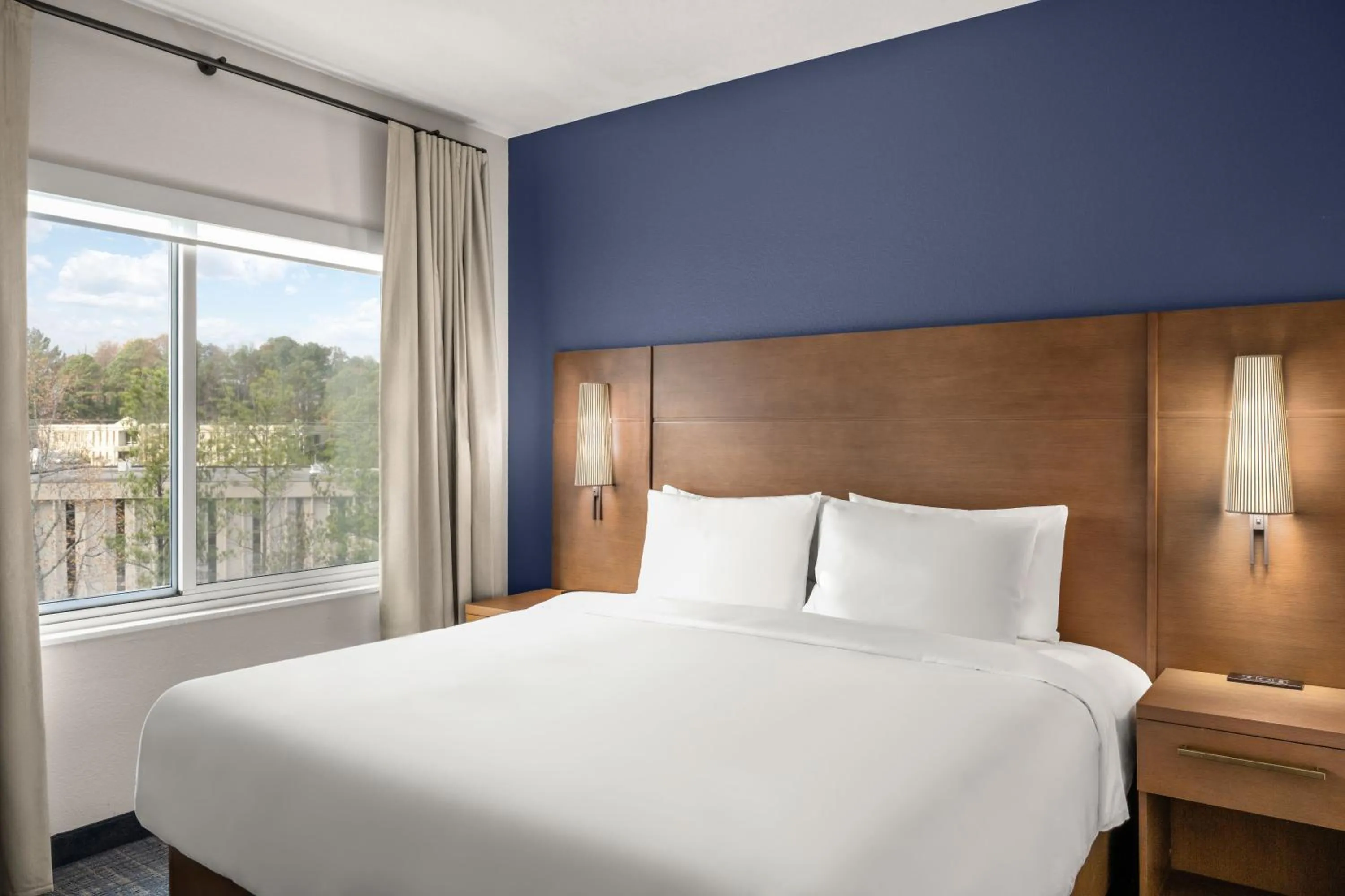 Guests, Bed in Residence Inn by Marriott Homewood Mountain Brook