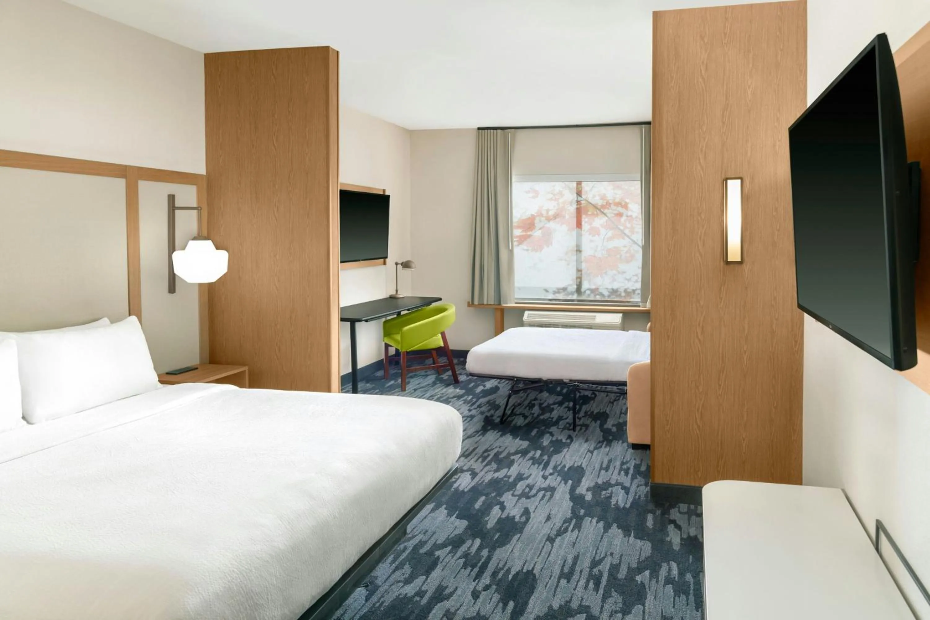 Bedroom, Bed in Fairfield by Marriott Inn & Suites Detroit Taylor
