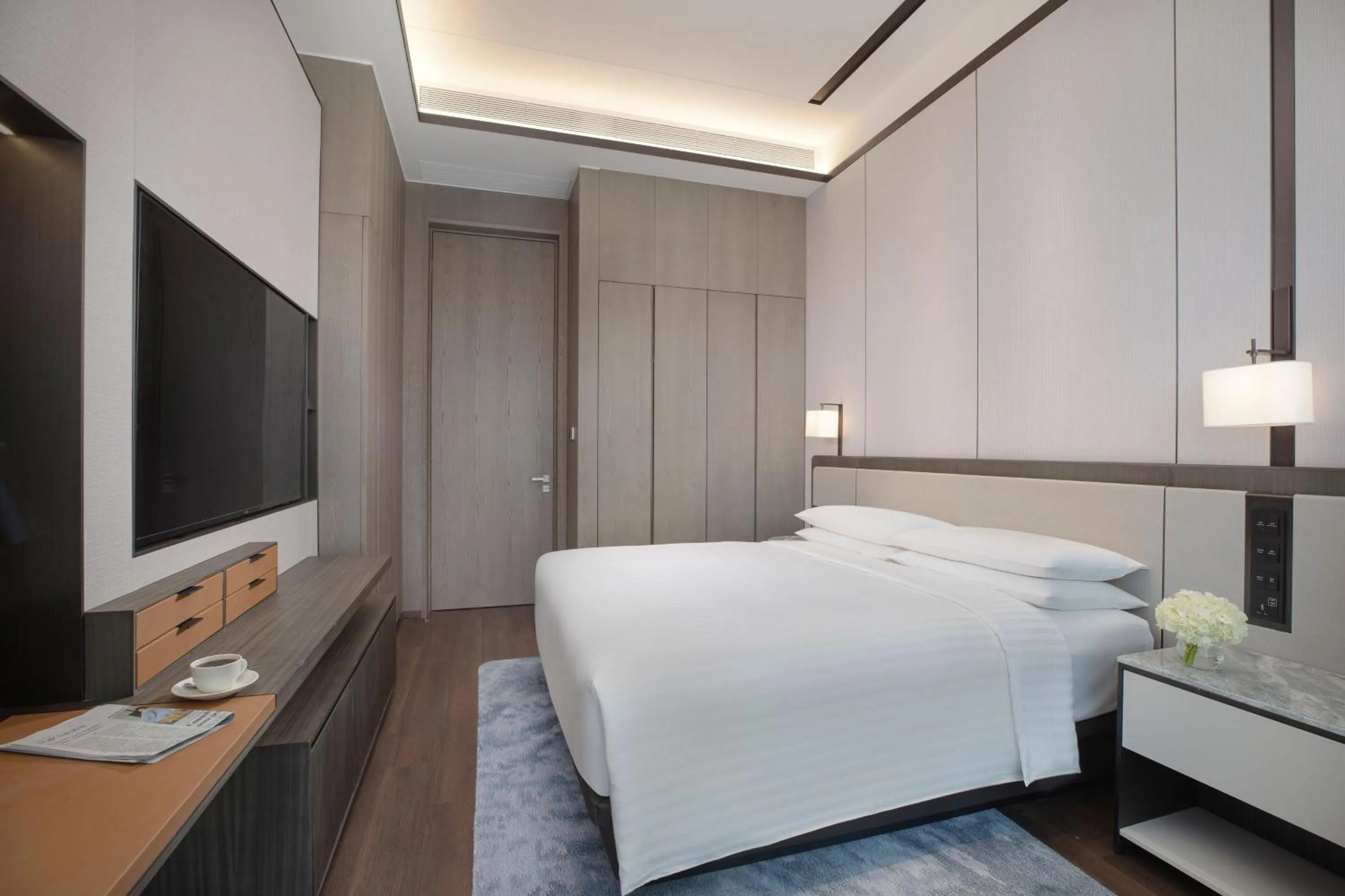 Bedroom, Bed in Marriott Executive Apartments Hangzhou