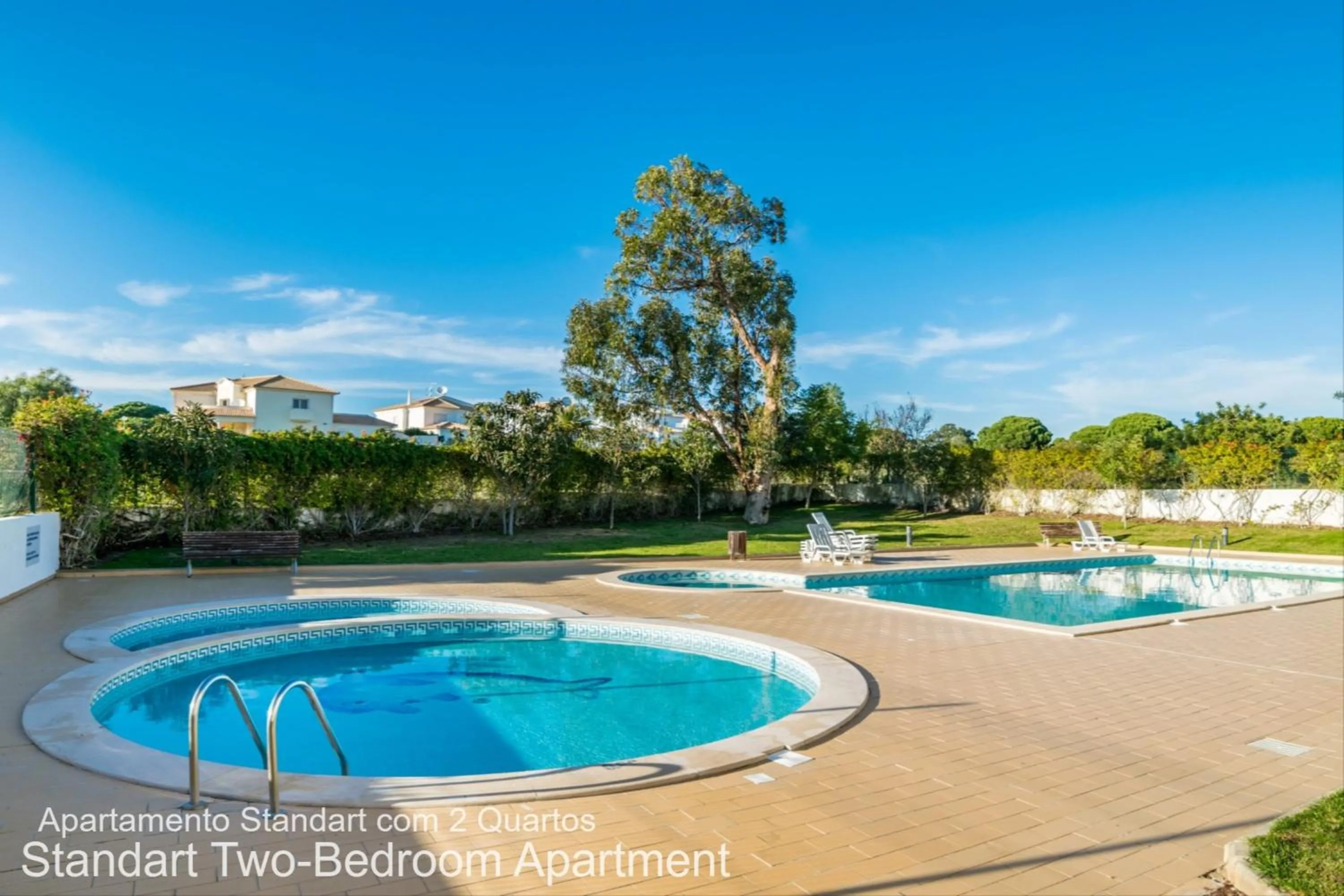 Swimming pool in Akisol Albufeira Ocean II