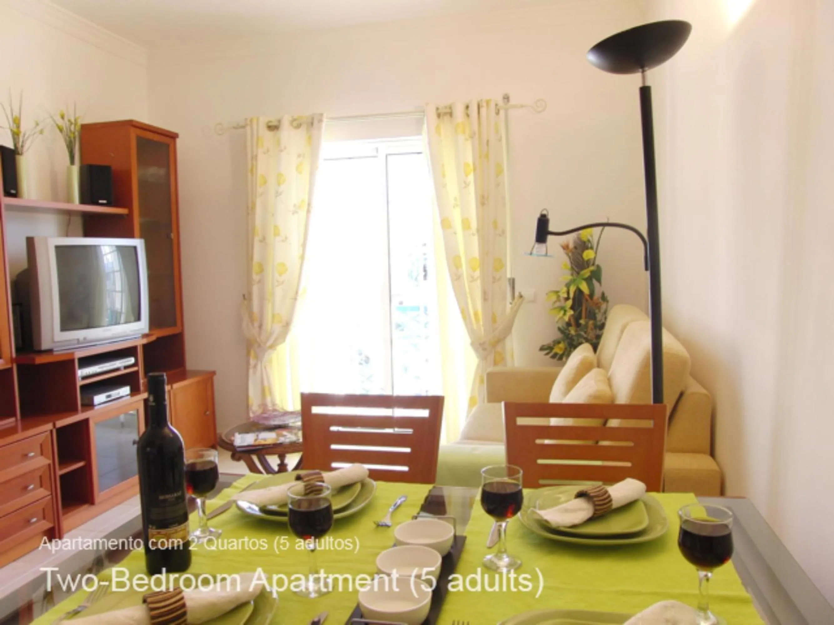 TV and multimedia in Akisol Albufeira Ocean II