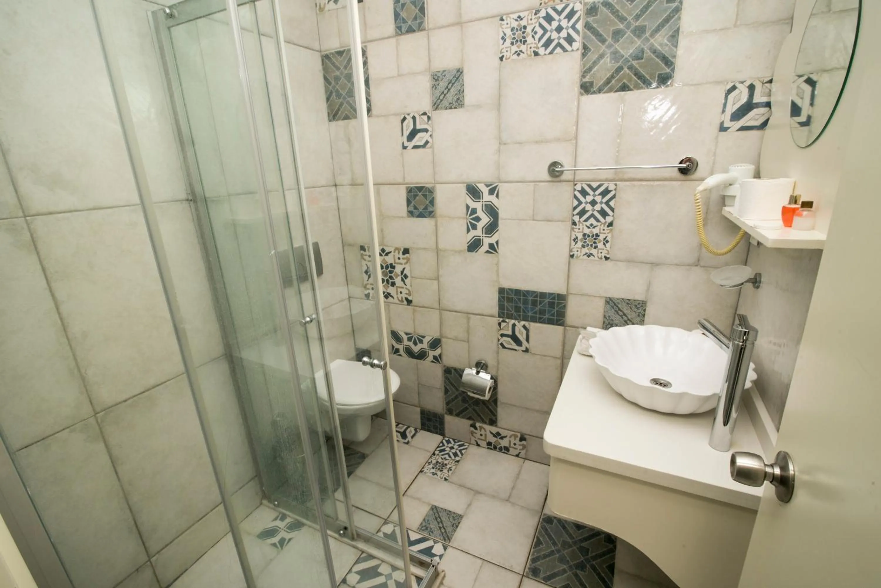 Bathroom in Buyukada Cankaya Hotel