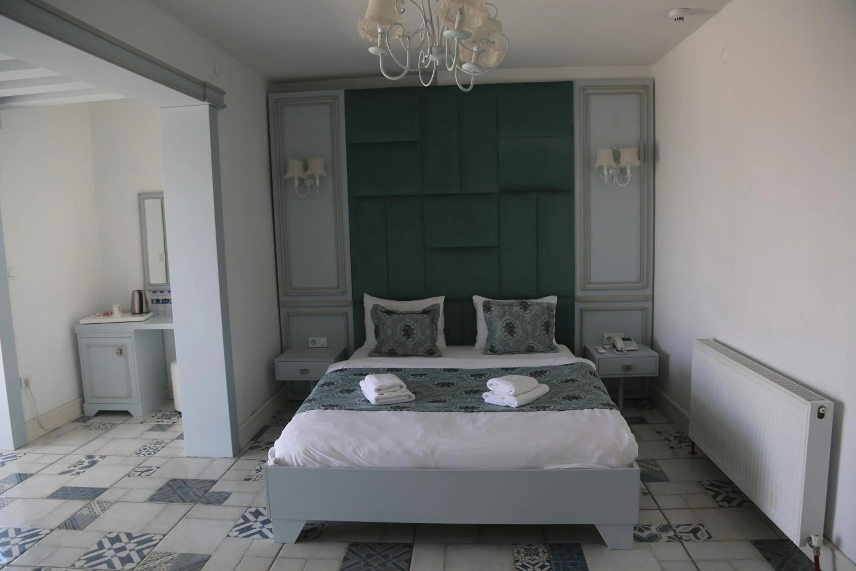 Sea view, Bed in Buyukada Cankaya Hotel