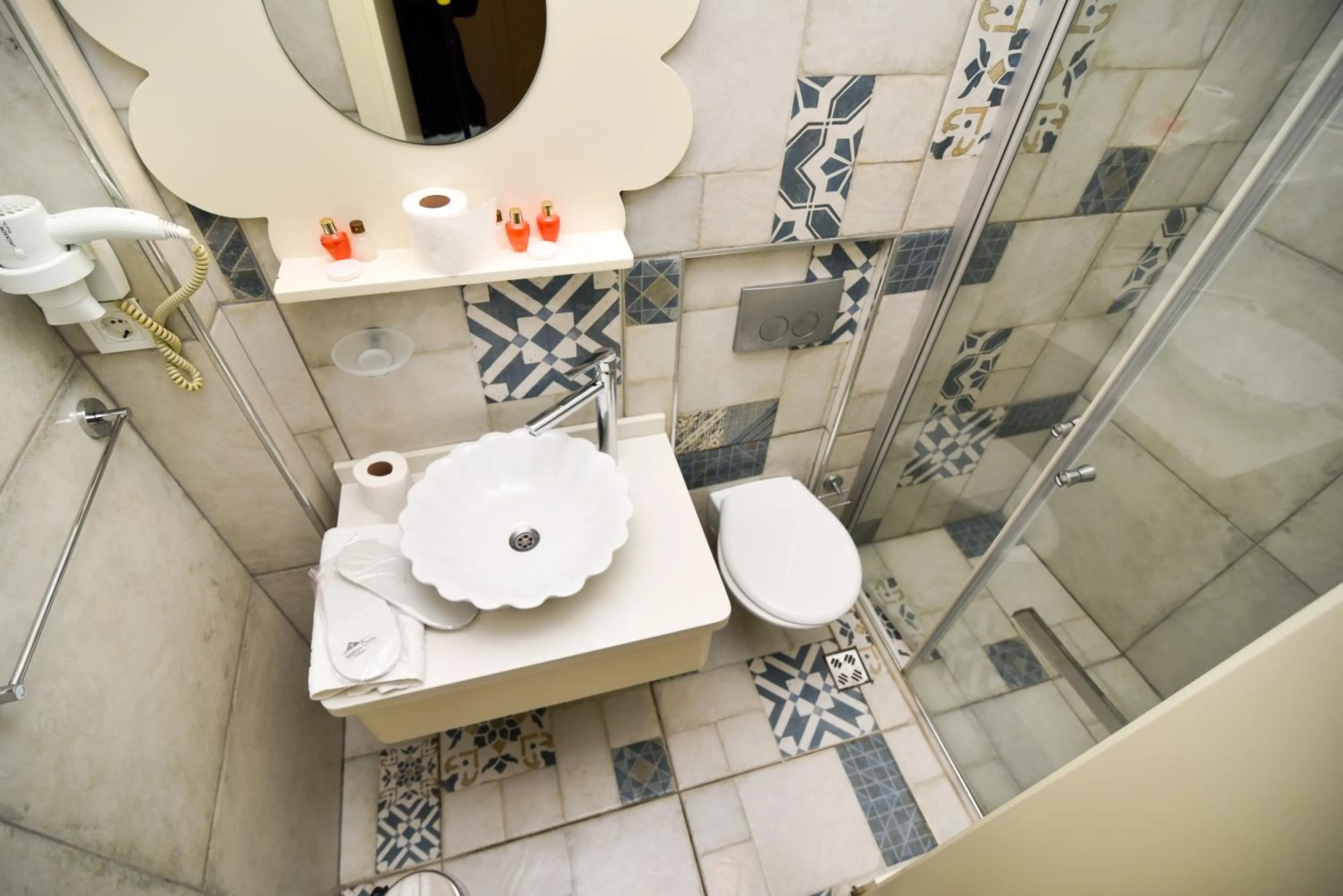 Bathroom in Buyukada Cankaya Hotel
