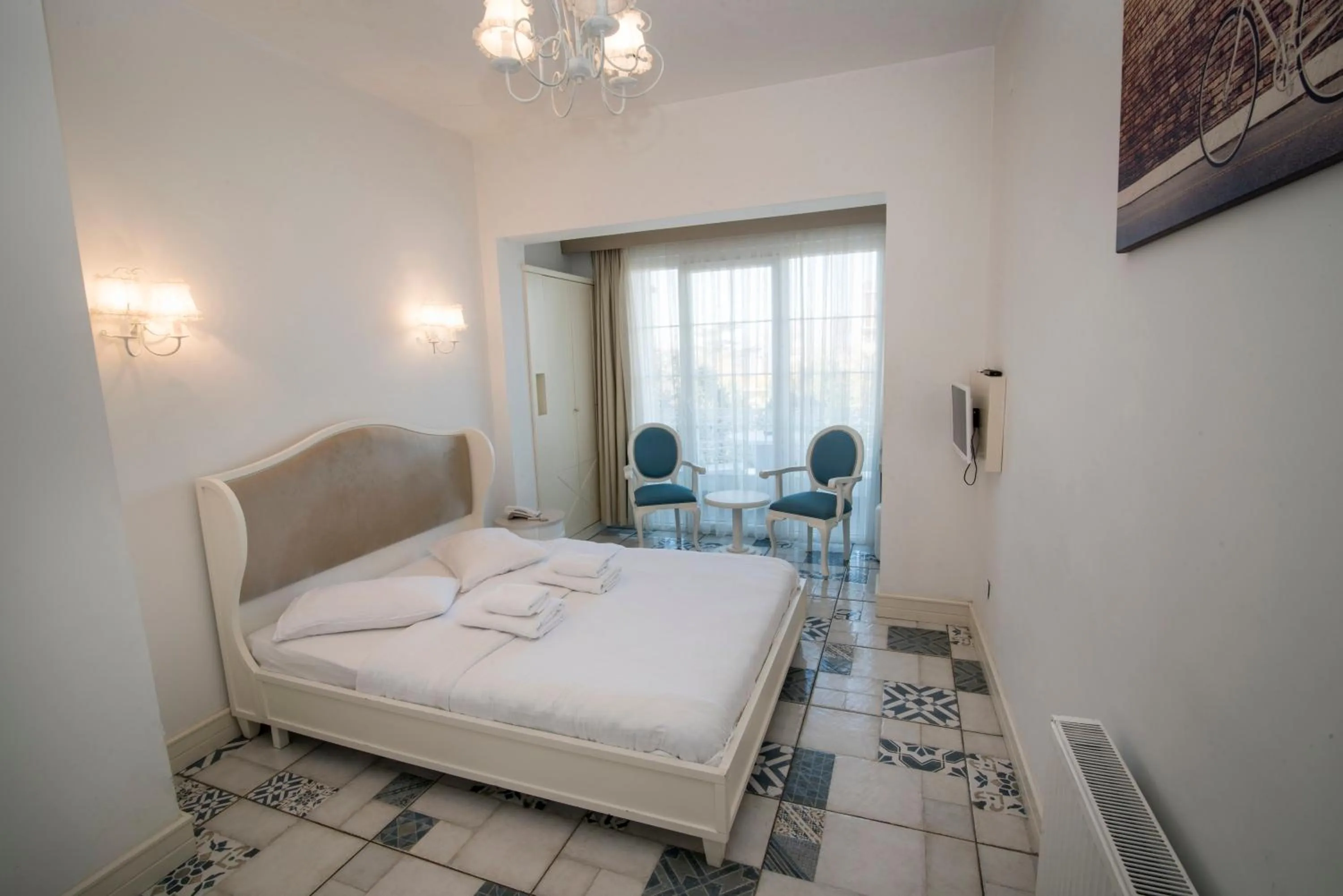 Photo of the whole room, Bed in Buyukada Cankaya Hotel