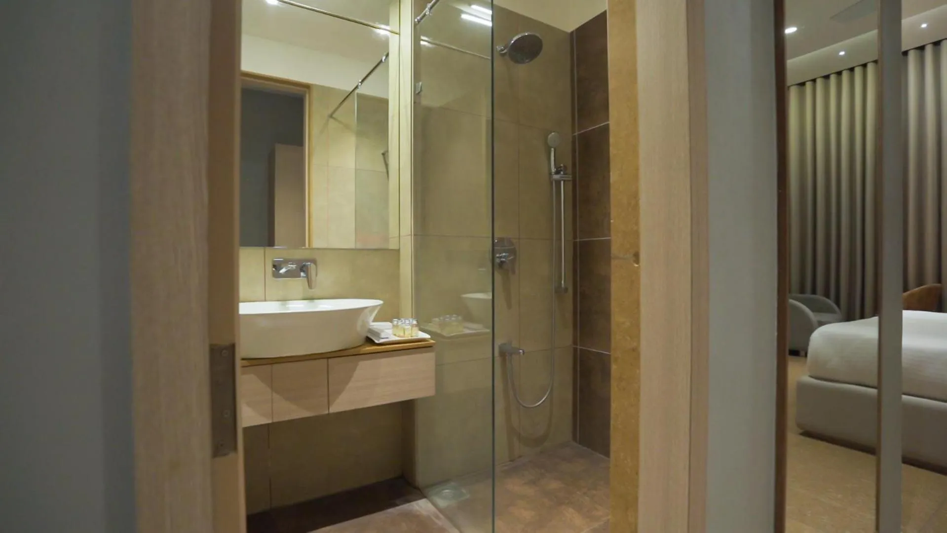 Shower in Pride Resort, Rajkot