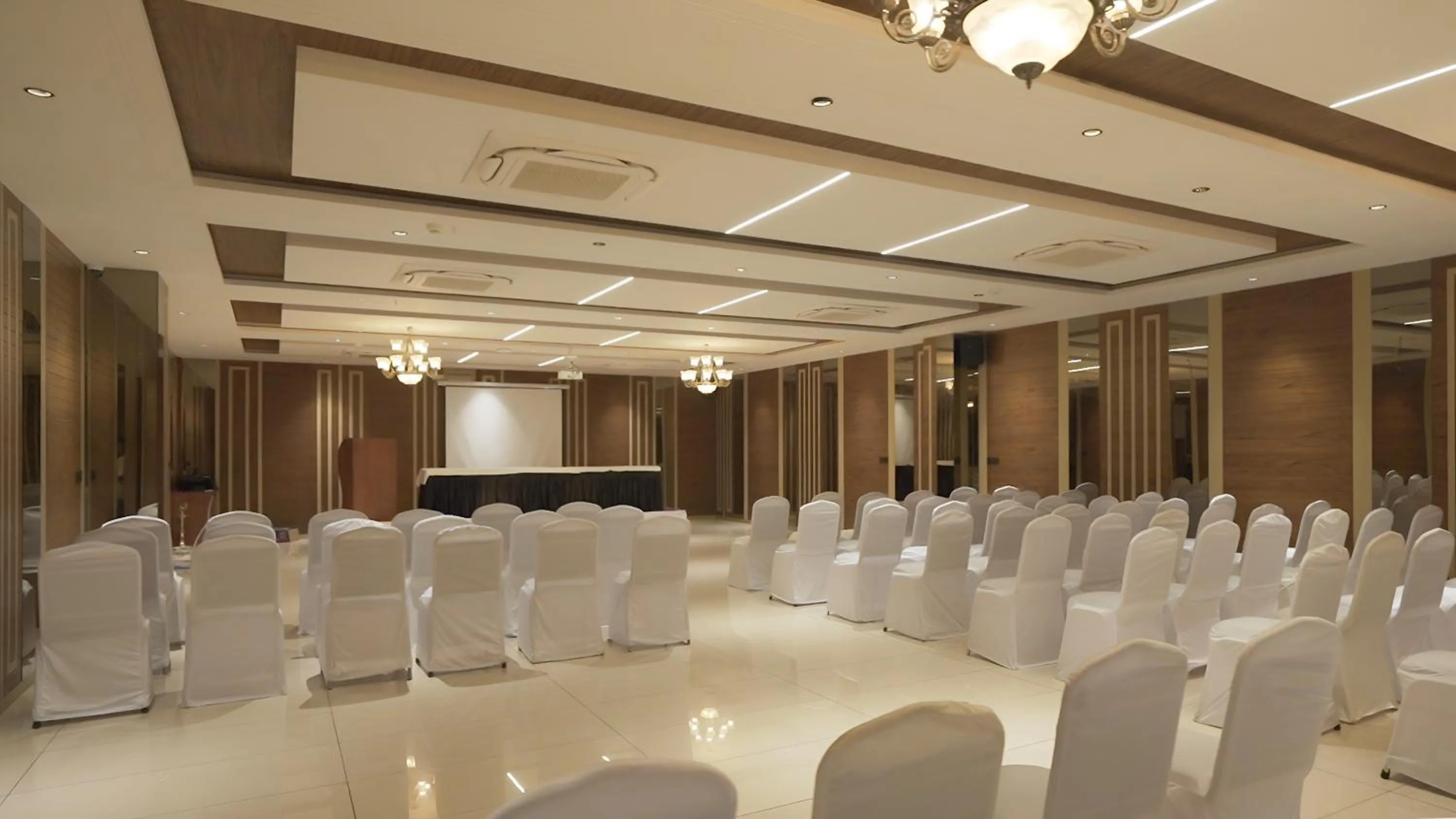 Banquet/Function facilities in Pride Resort, Rajkot