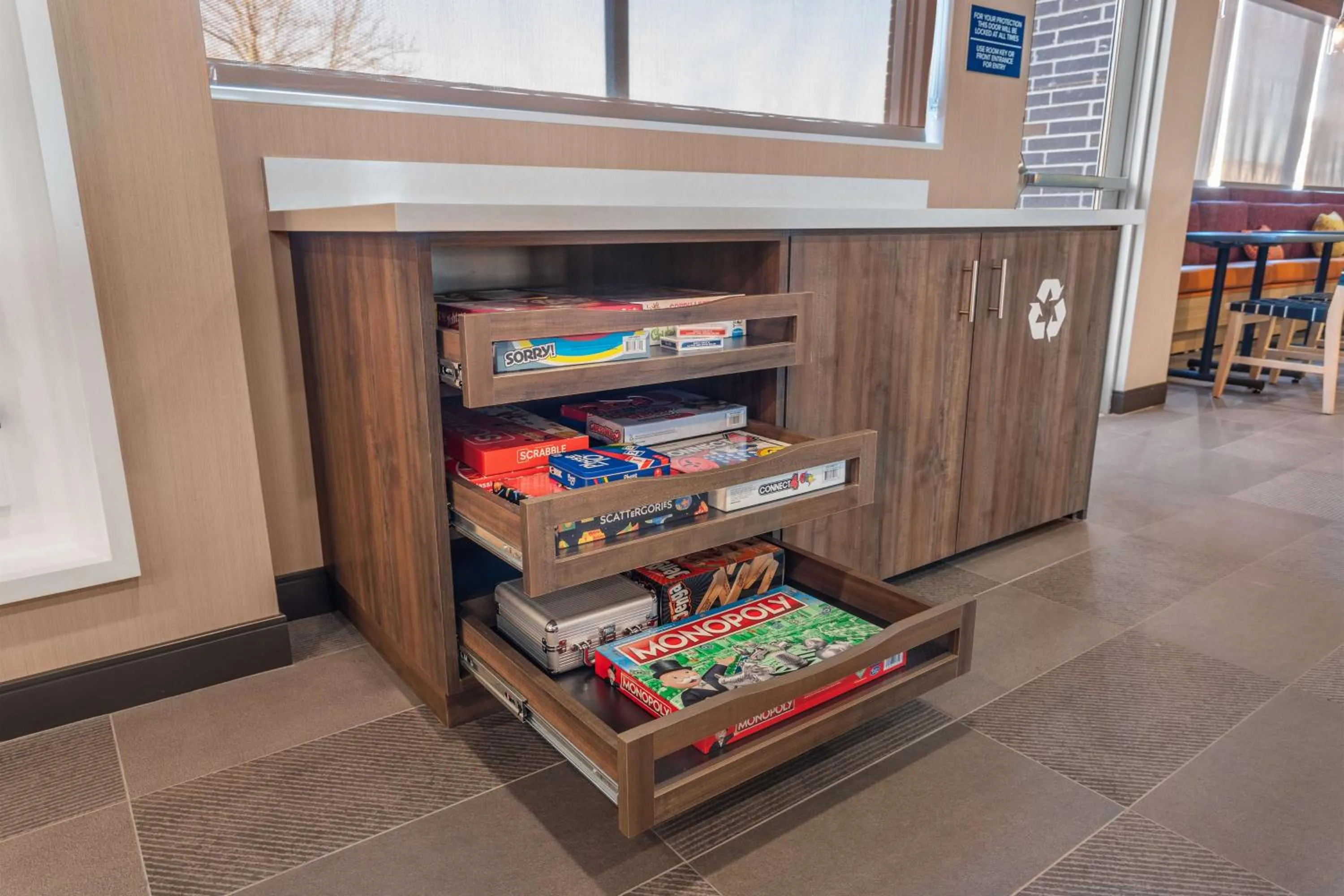 Lobby or reception in Tru By Hilton Janesville