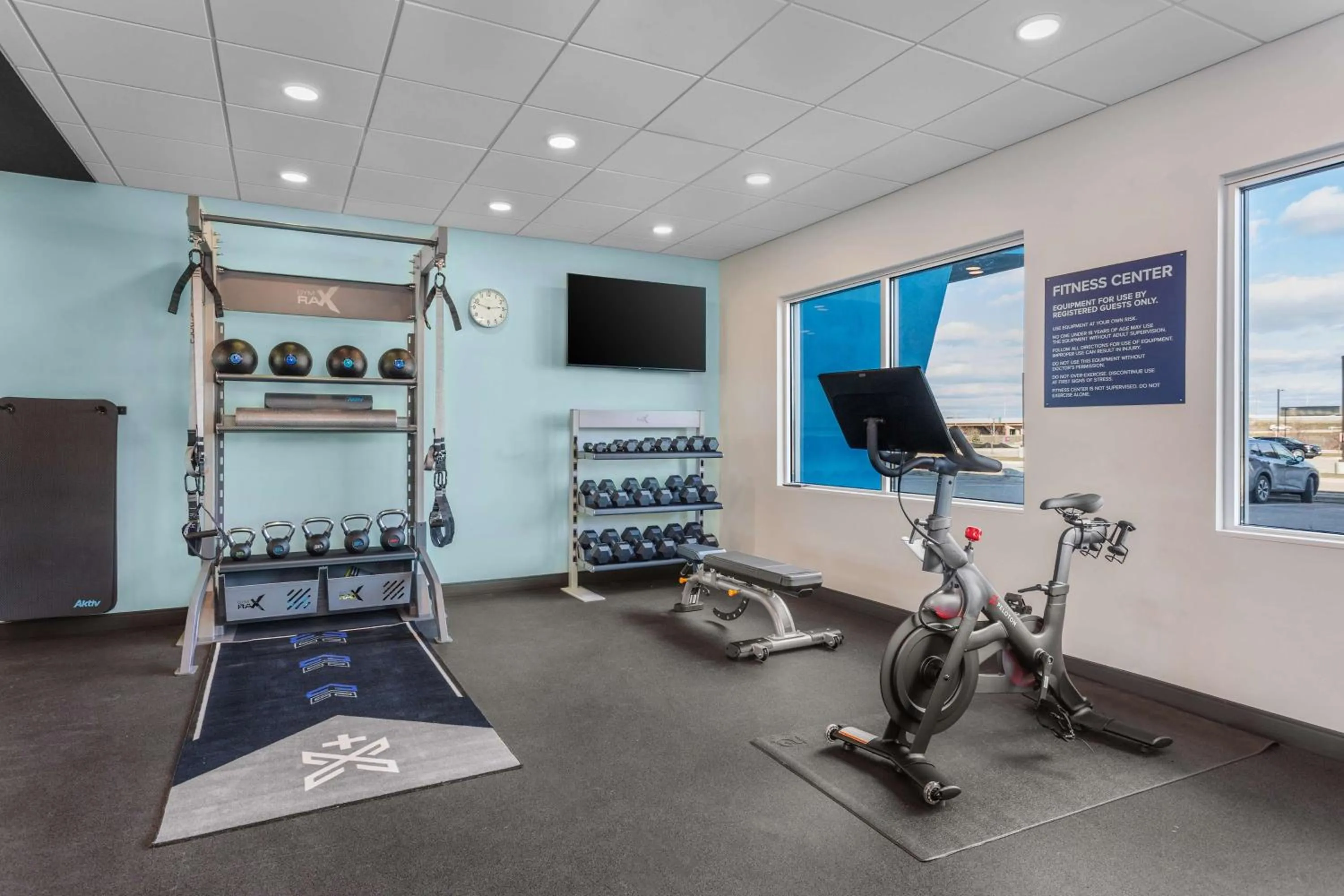 Fitness centre/facilities in Tru By Hilton Janesville