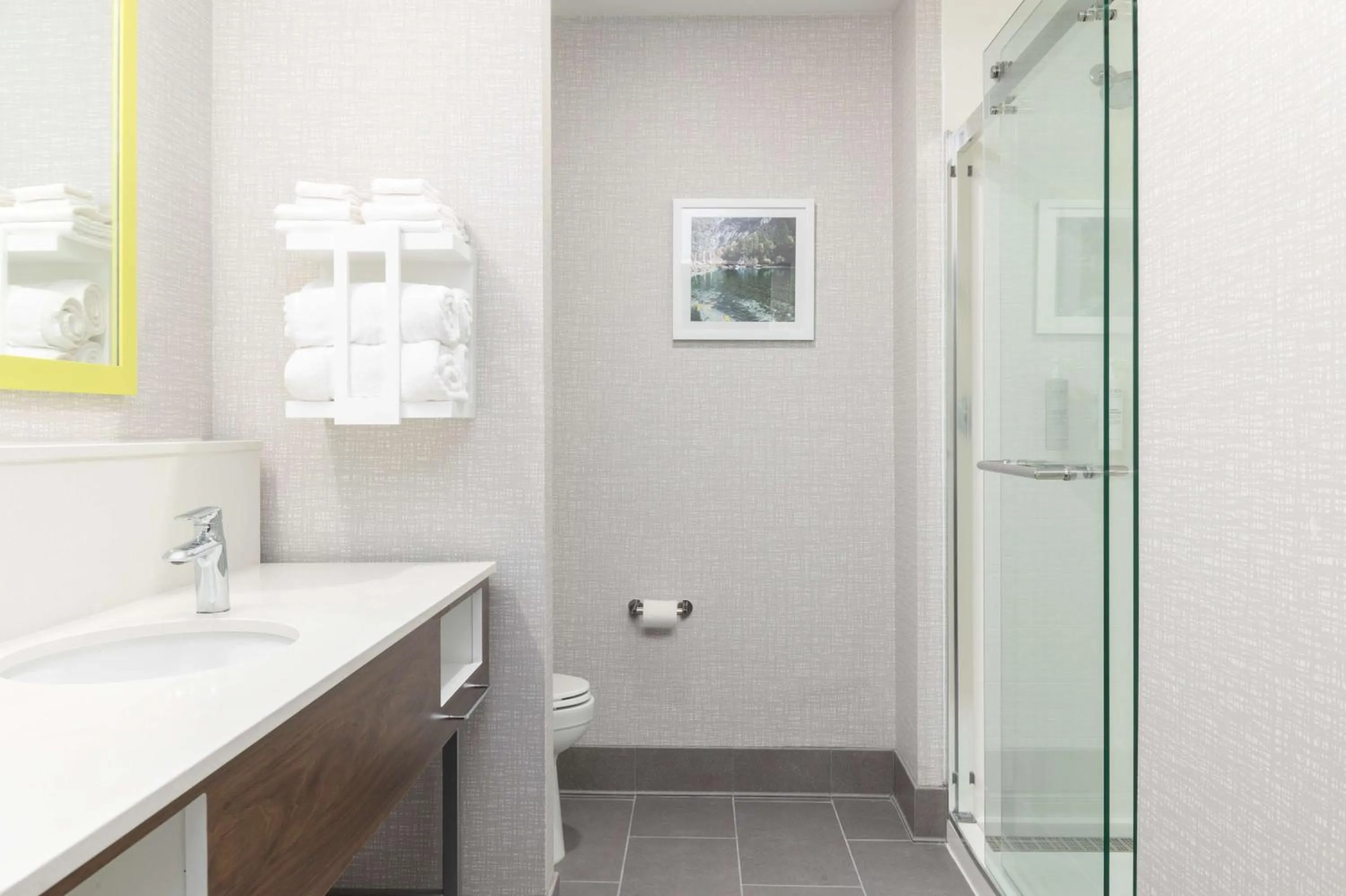 Bathroom in Hampton Inn & Suites Porter Ranch Los Angeles