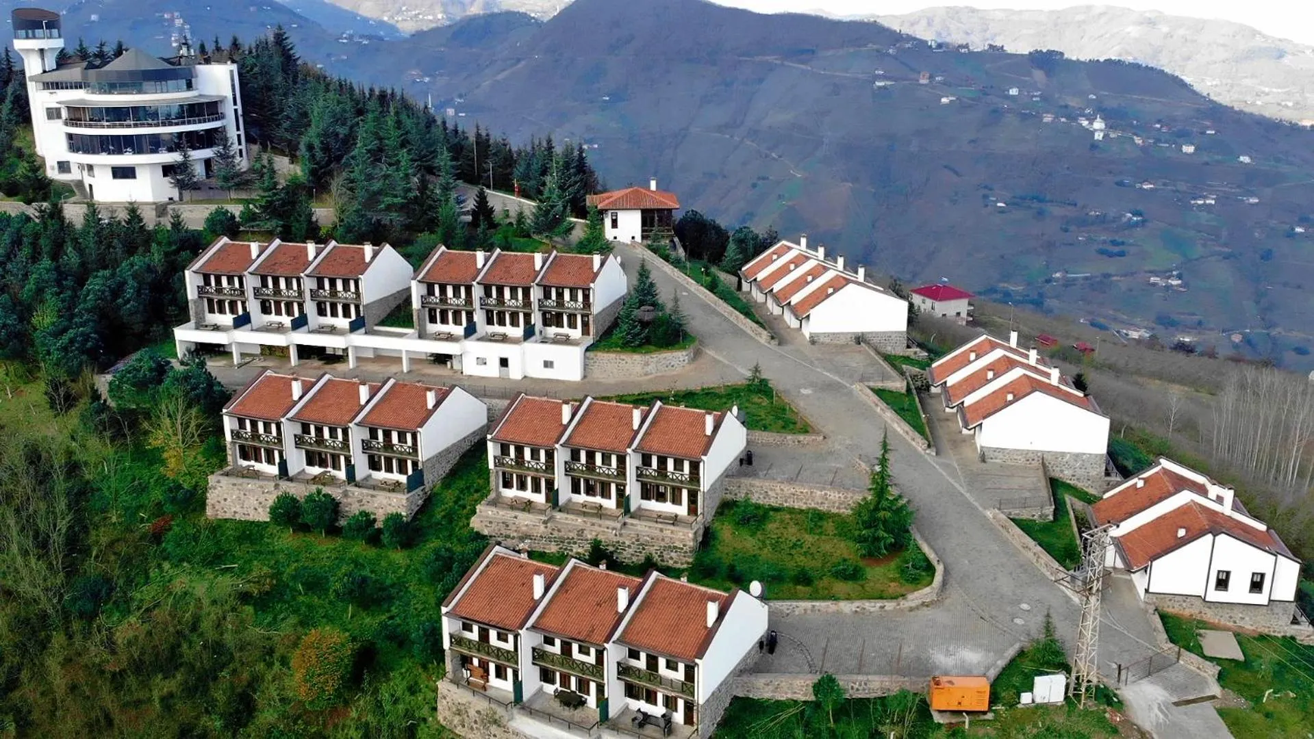 Property building in Akcatepe Dag Evleri