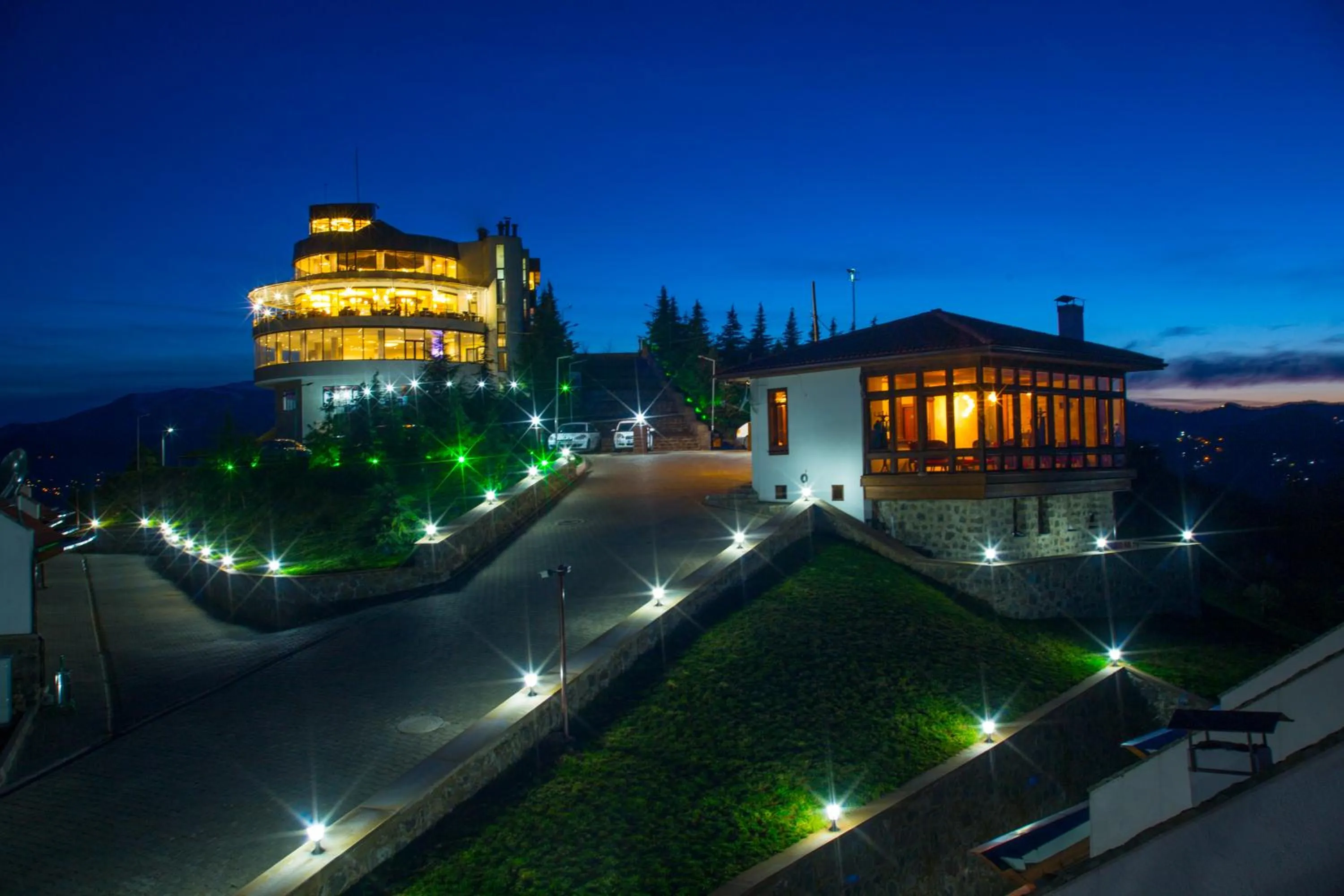 Night in Akcatepe Dag Evleri