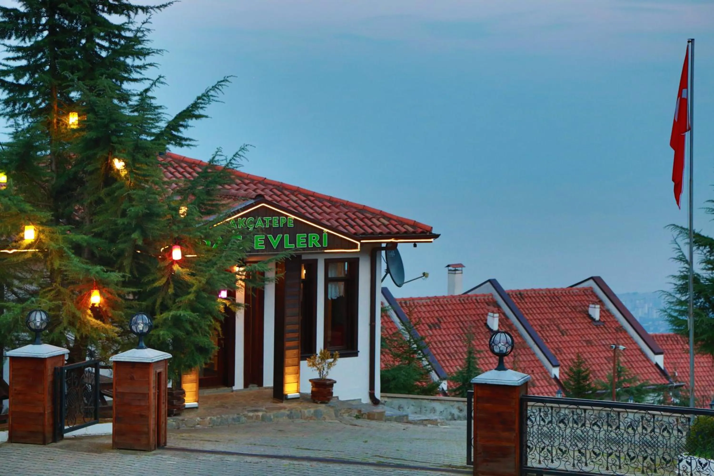 Akcatepe Dag Evleri