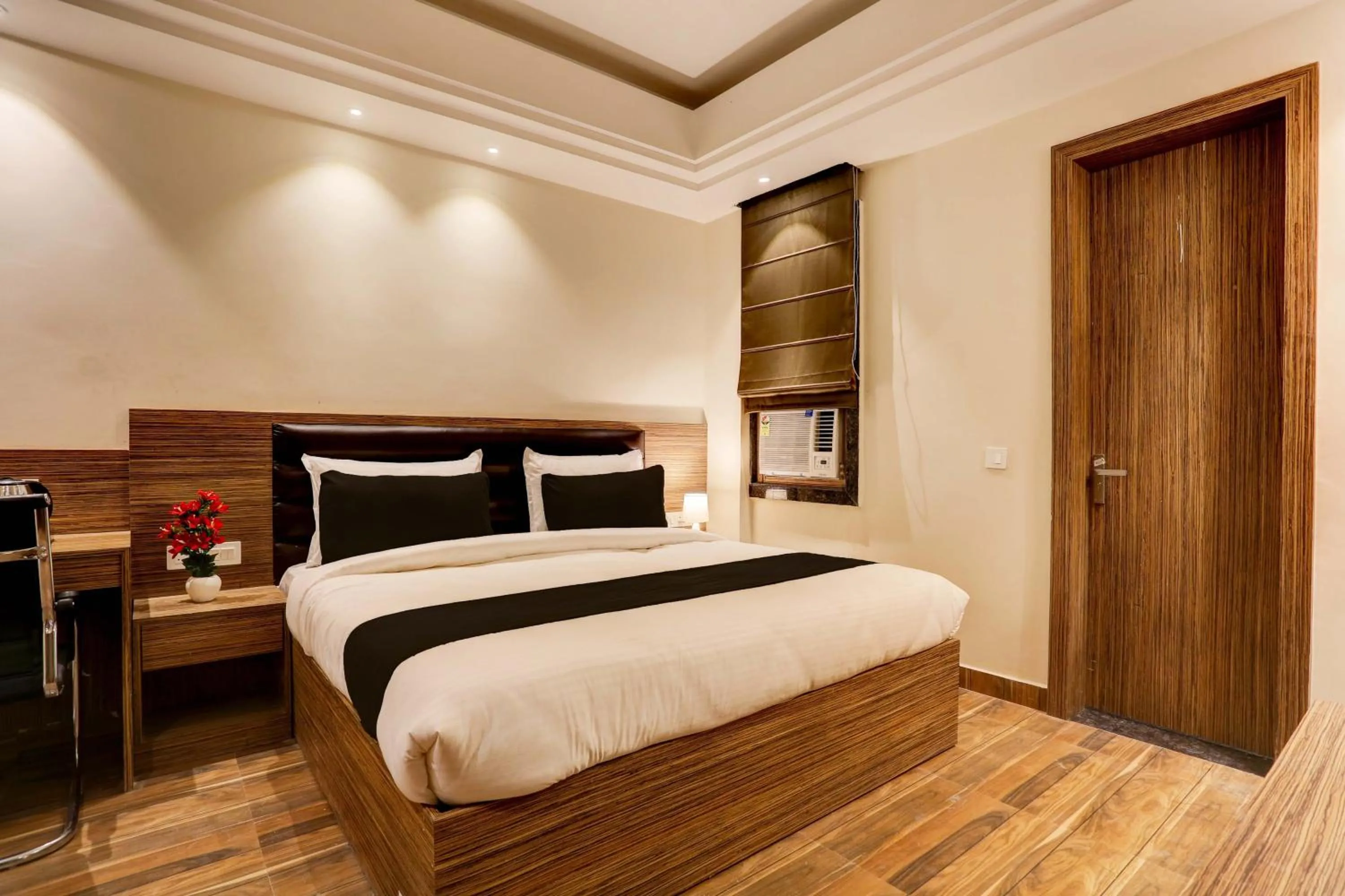 Bedroom, Bed in Super Collection O Stargaze