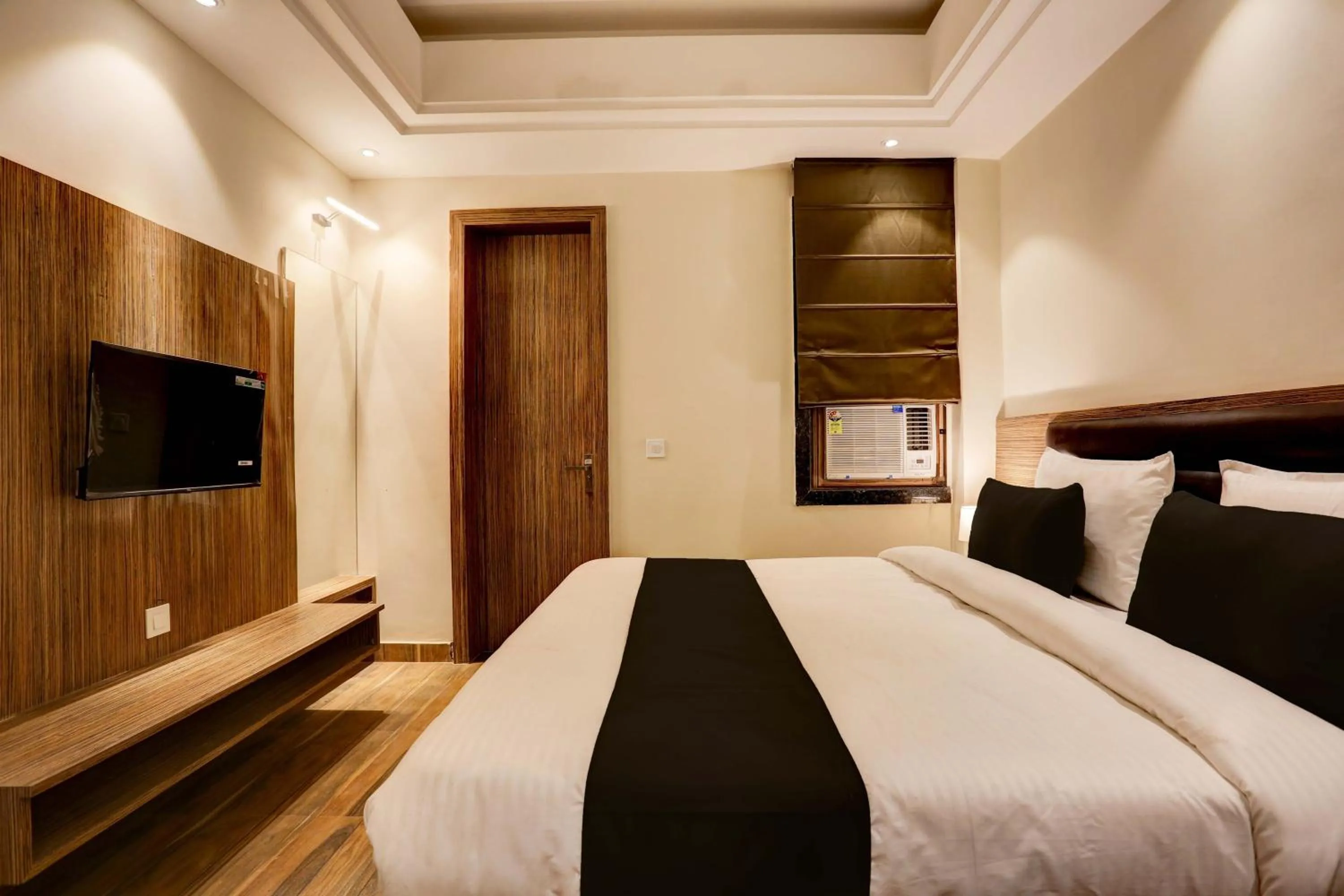 Bedroom, Bed in Super Collection O Stargaze