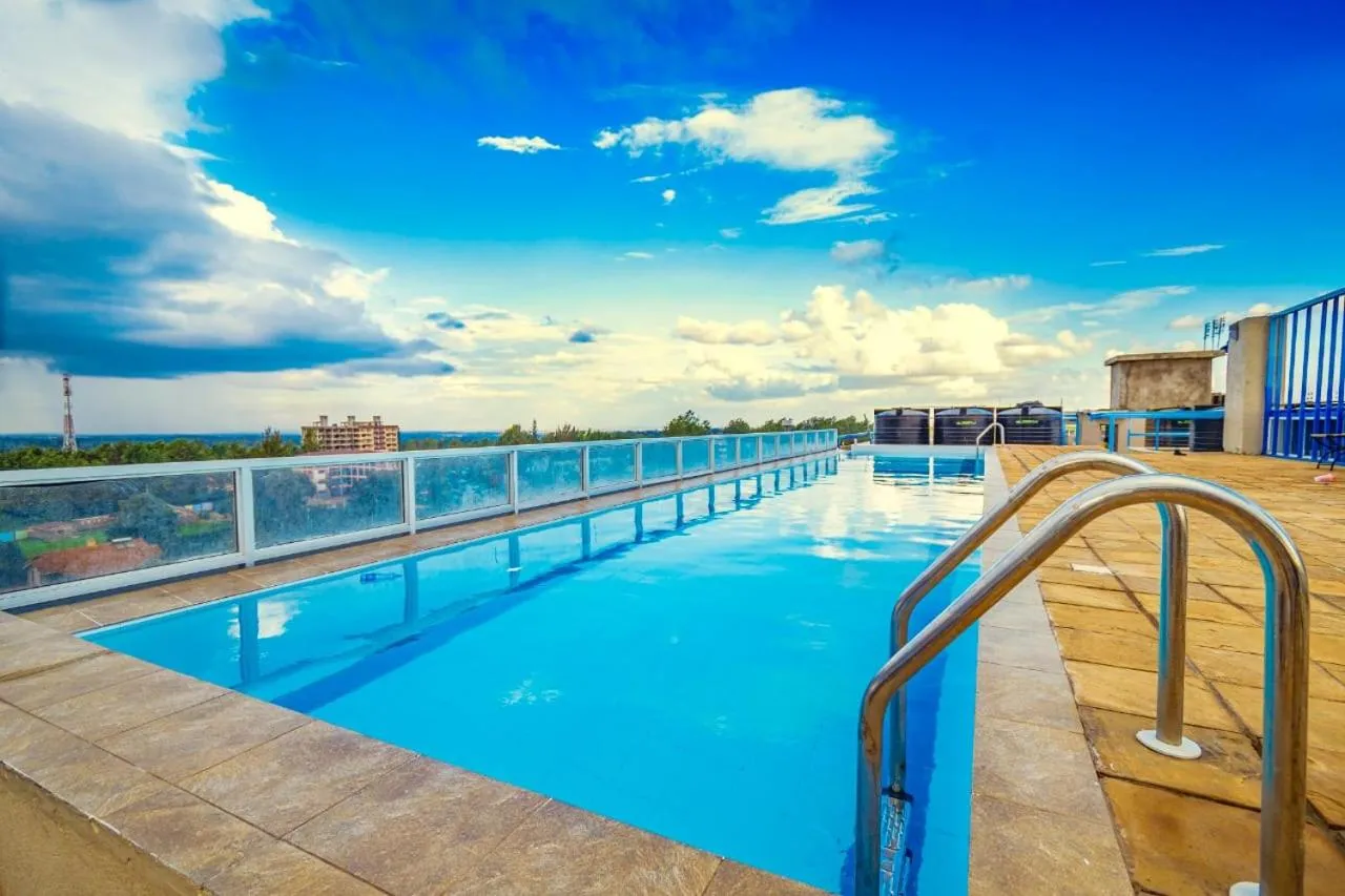 Coral bells by Tsavo