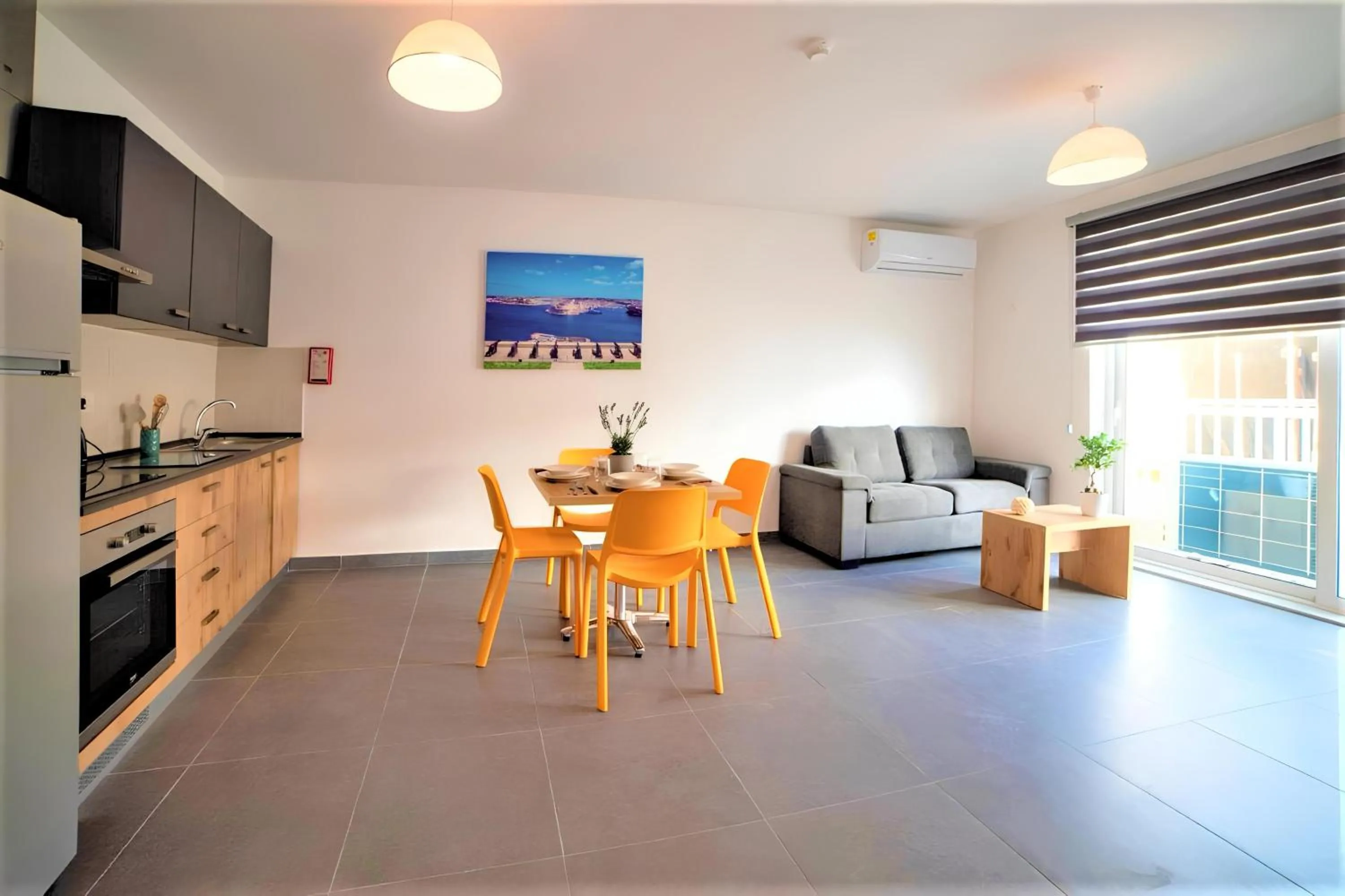 Kitchen or kitchenette in Elise Apartments