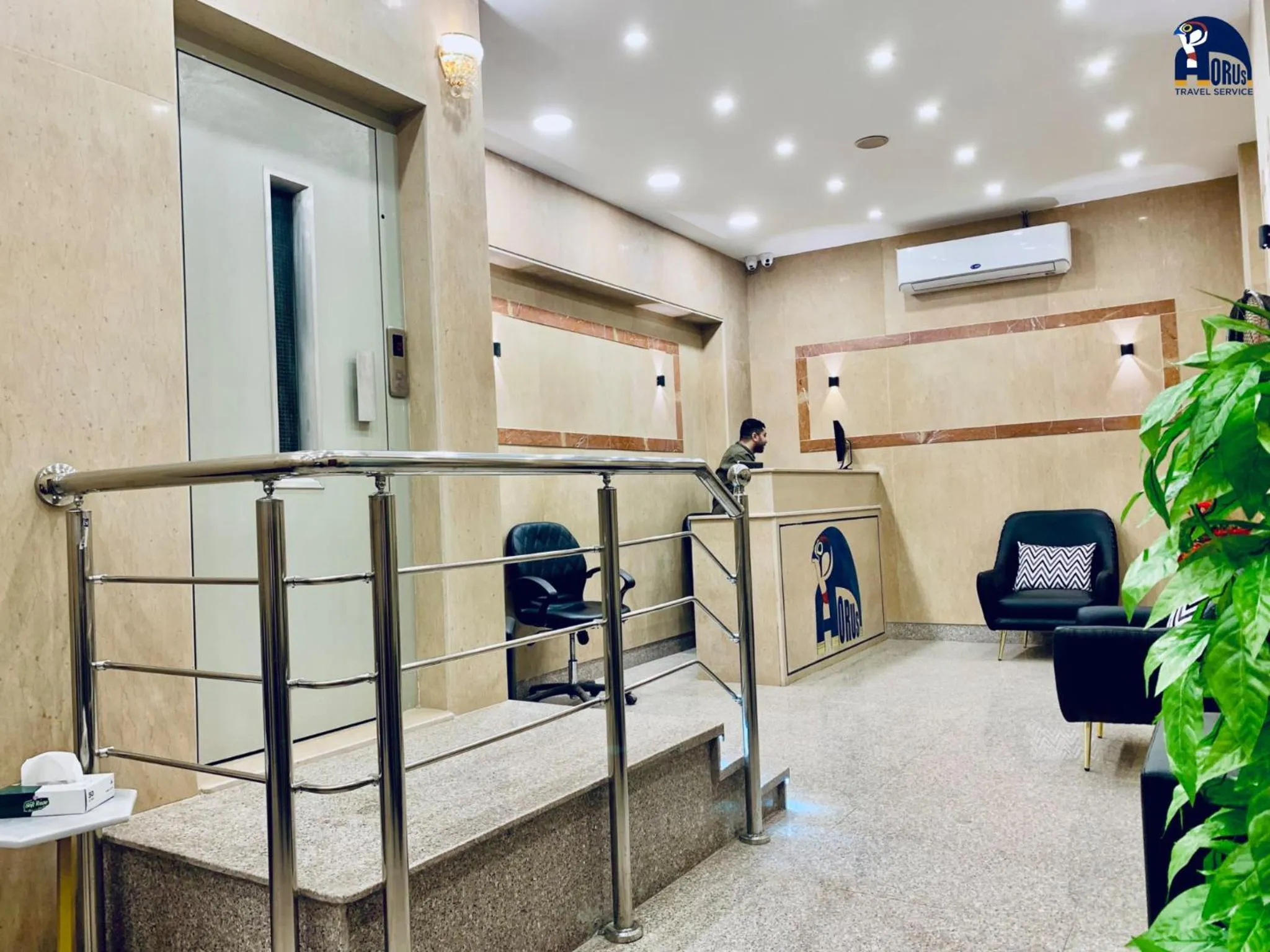 Horus Horizon INN Pyramids View