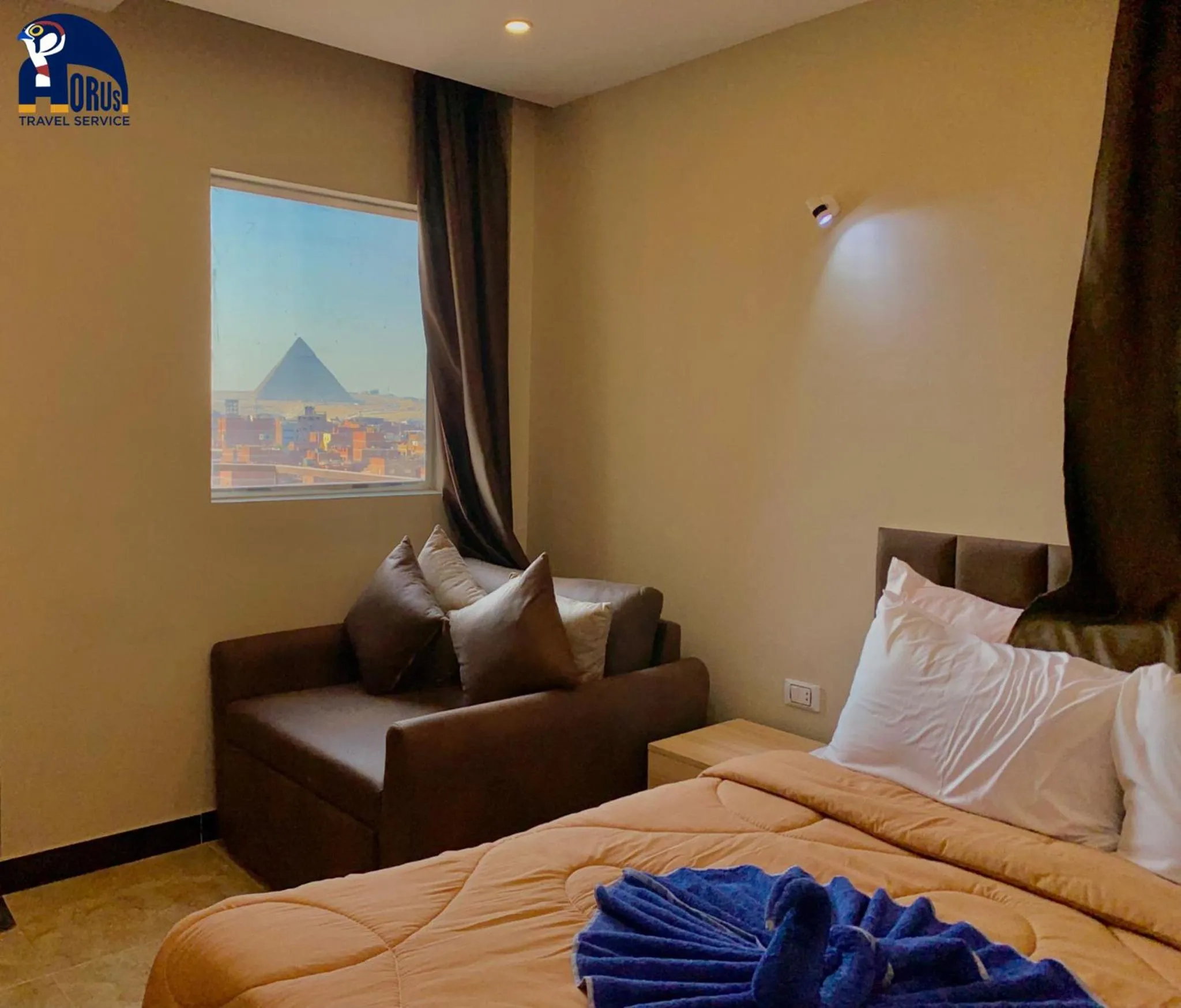 Horus Horizon INN Pyramids View