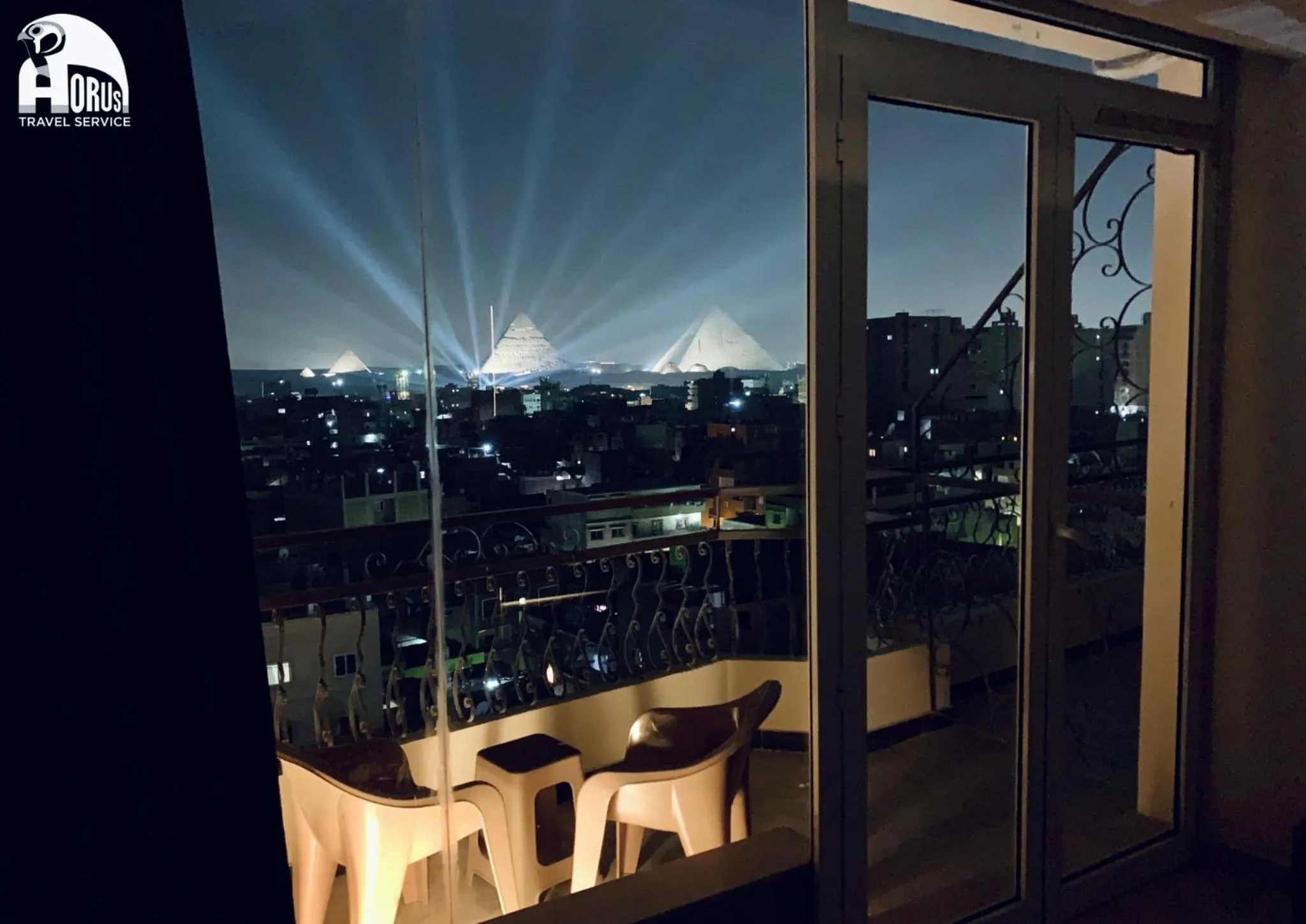 Horus Horizon INN Pyramids View