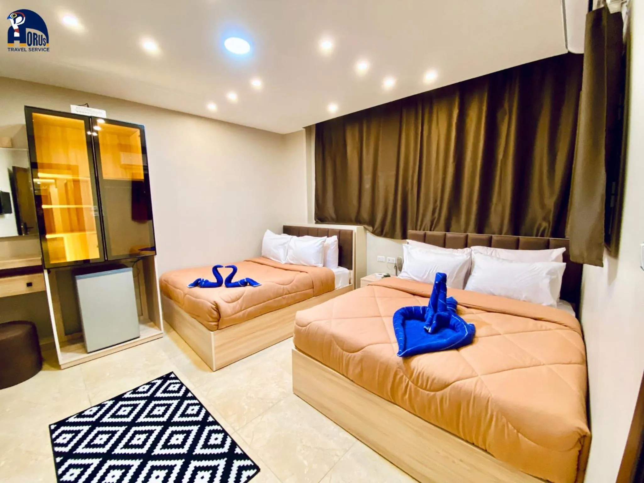 Horus Horizon INN Pyramids View