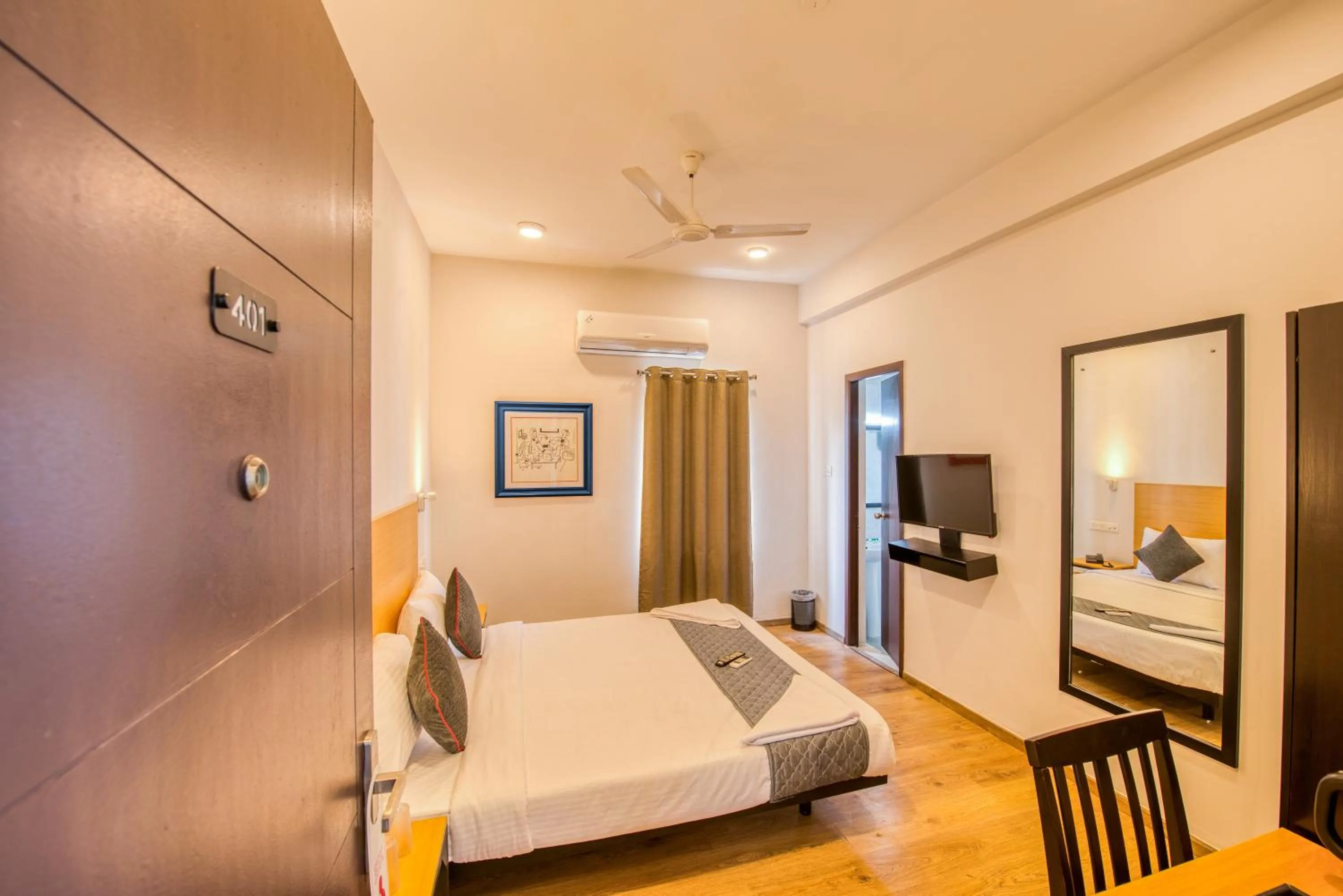 Photo of the whole room, Bed in Iyla Apart Hotel