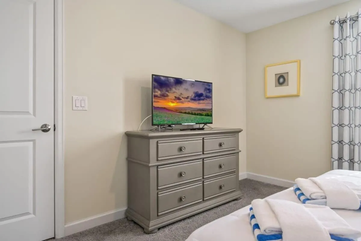 Bed in Charming Home Ideal Location Spacious Game Room