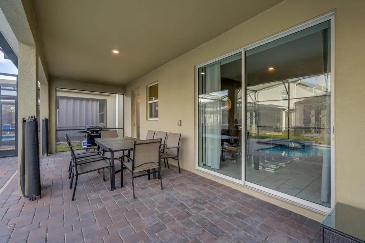 Charming Home Ideal Location Spacious Game Room